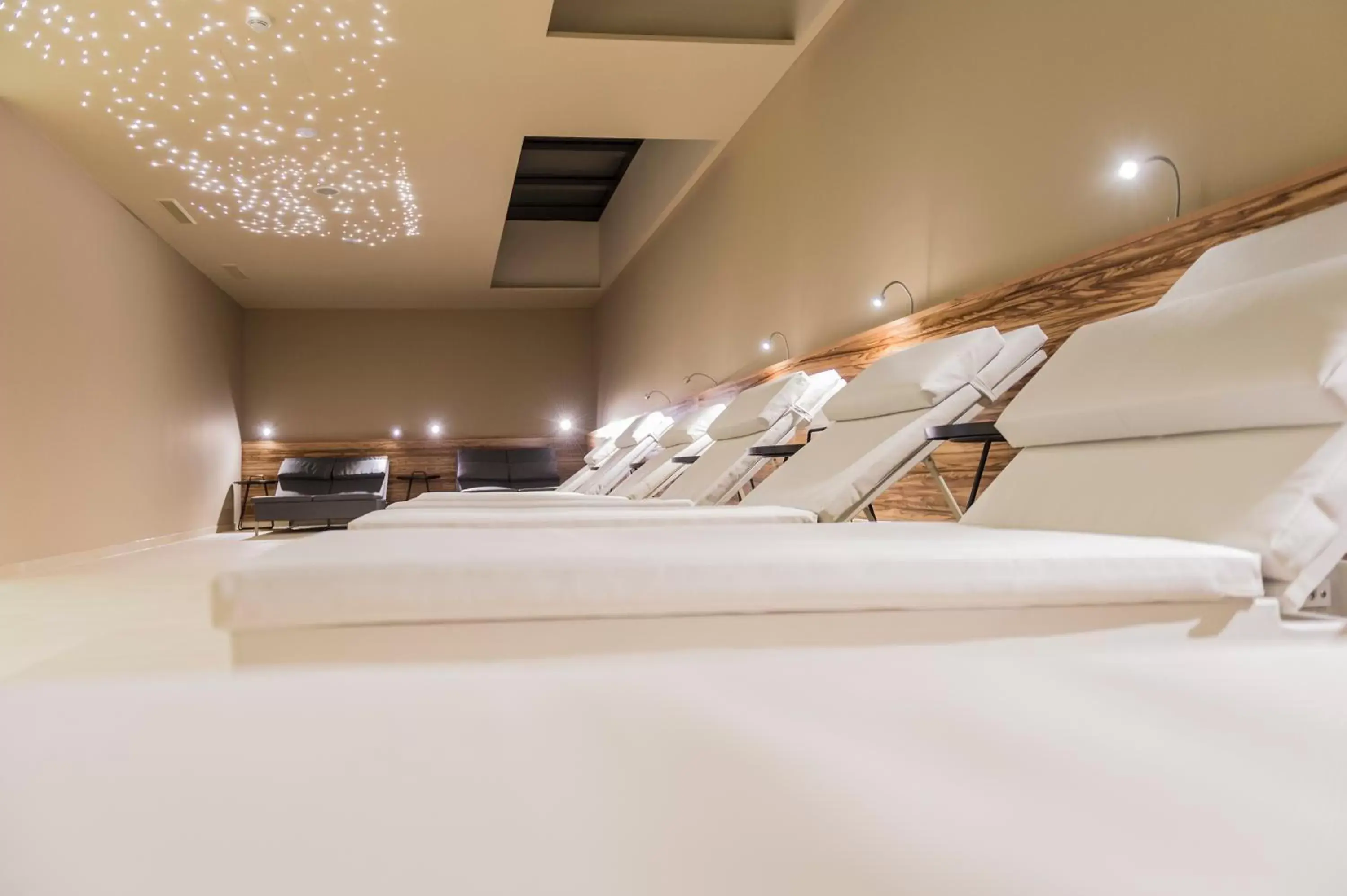 Spa and wellness centre/facilities, Bed in Parkhotel Hall in Tirol Spa and wellness centre/facilities, Bed in Parkhotel Hall in Tirol