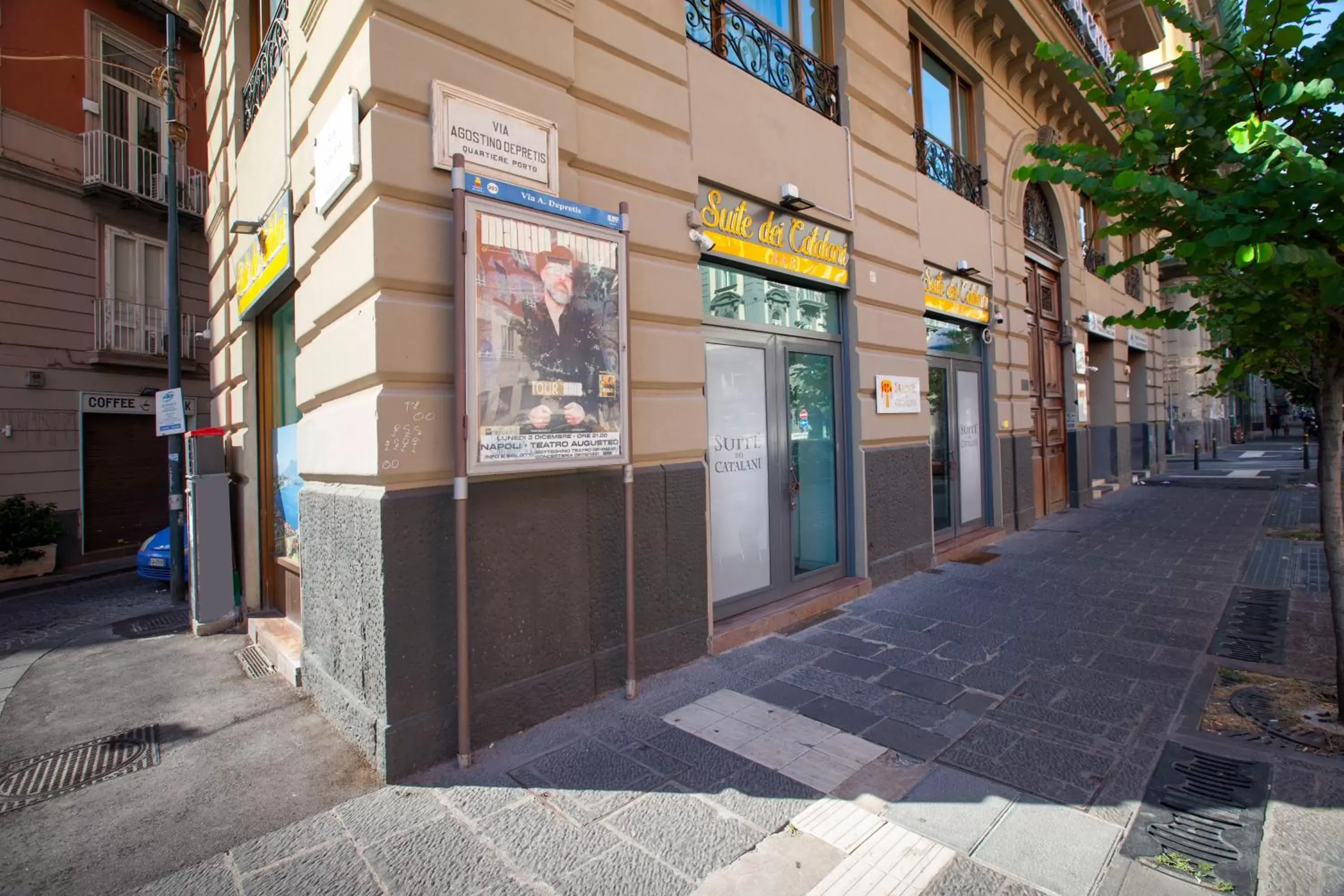 Restaurant/places to eat in Suite dei Catalani Restaurant/places to eat in Suite dei Catalani