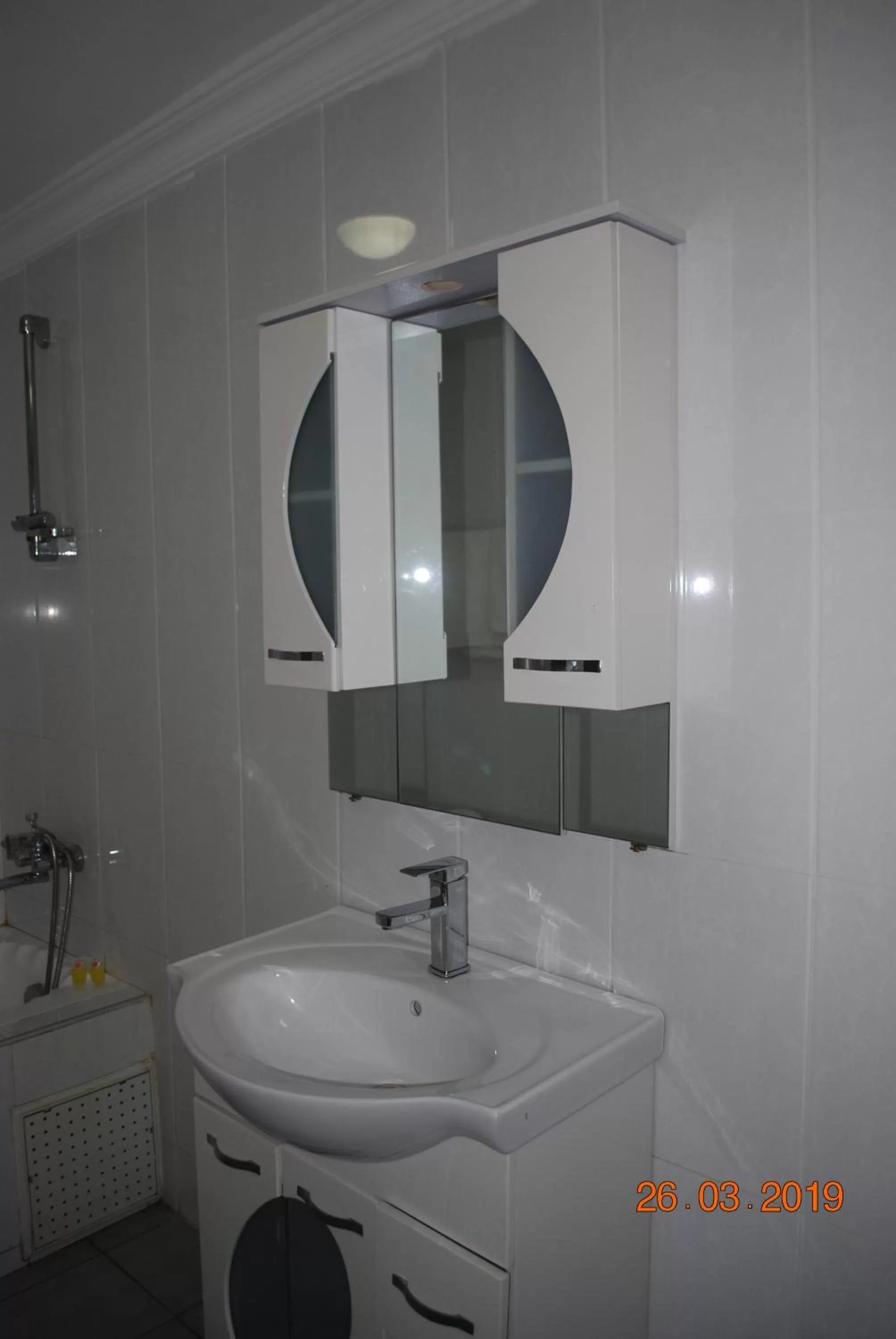 Bathroom in Ampomaah Hotel