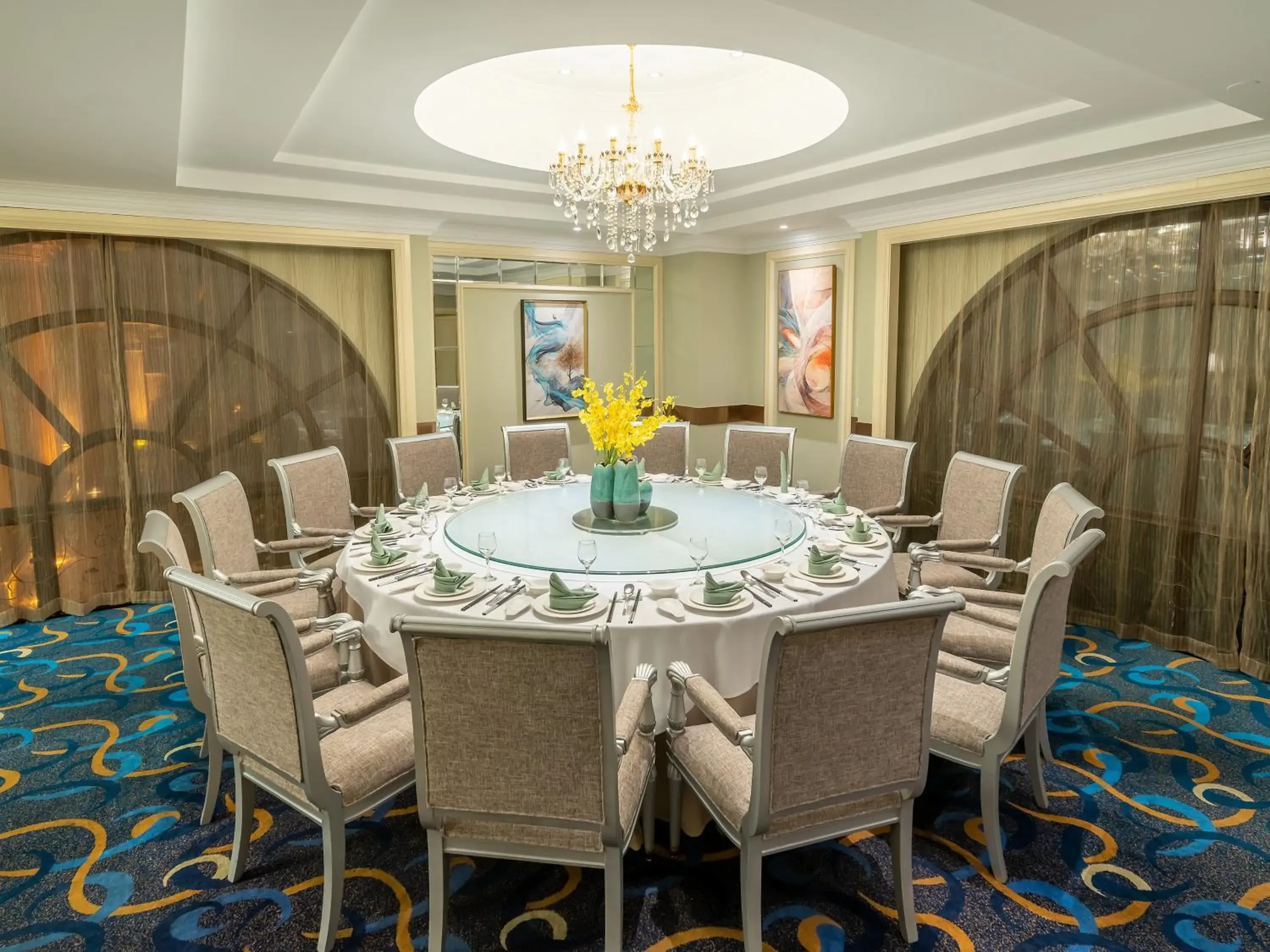 Restaurant/places to eat in Wyndham Shanghai Hongqiao-Near NECC Restaurant/places to eat in Wyndham Shanghai Hongqiao-Near NECC