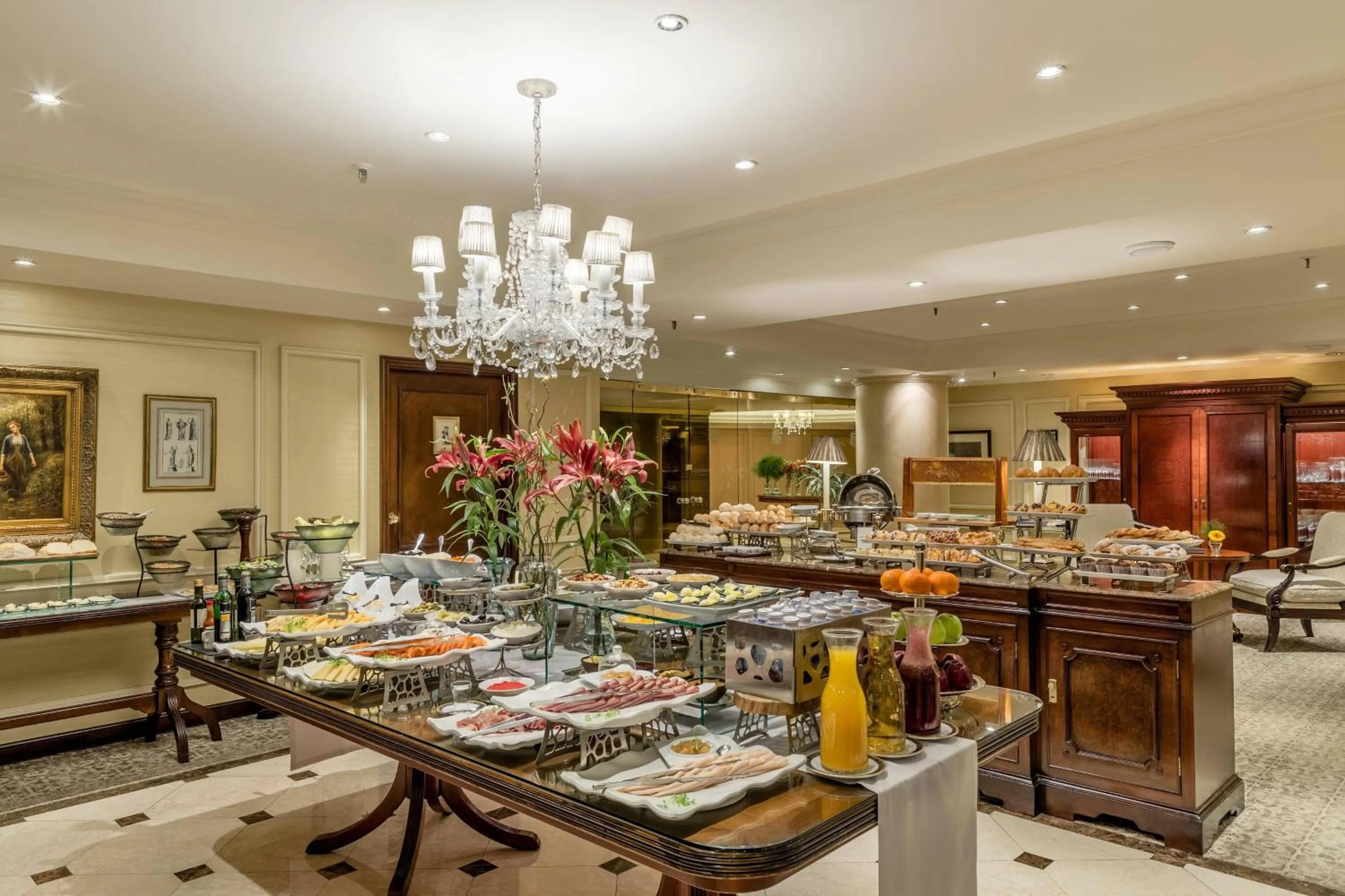 Breakfast in Park Tower, A Luxury Collection Hotel, Buenos Aires