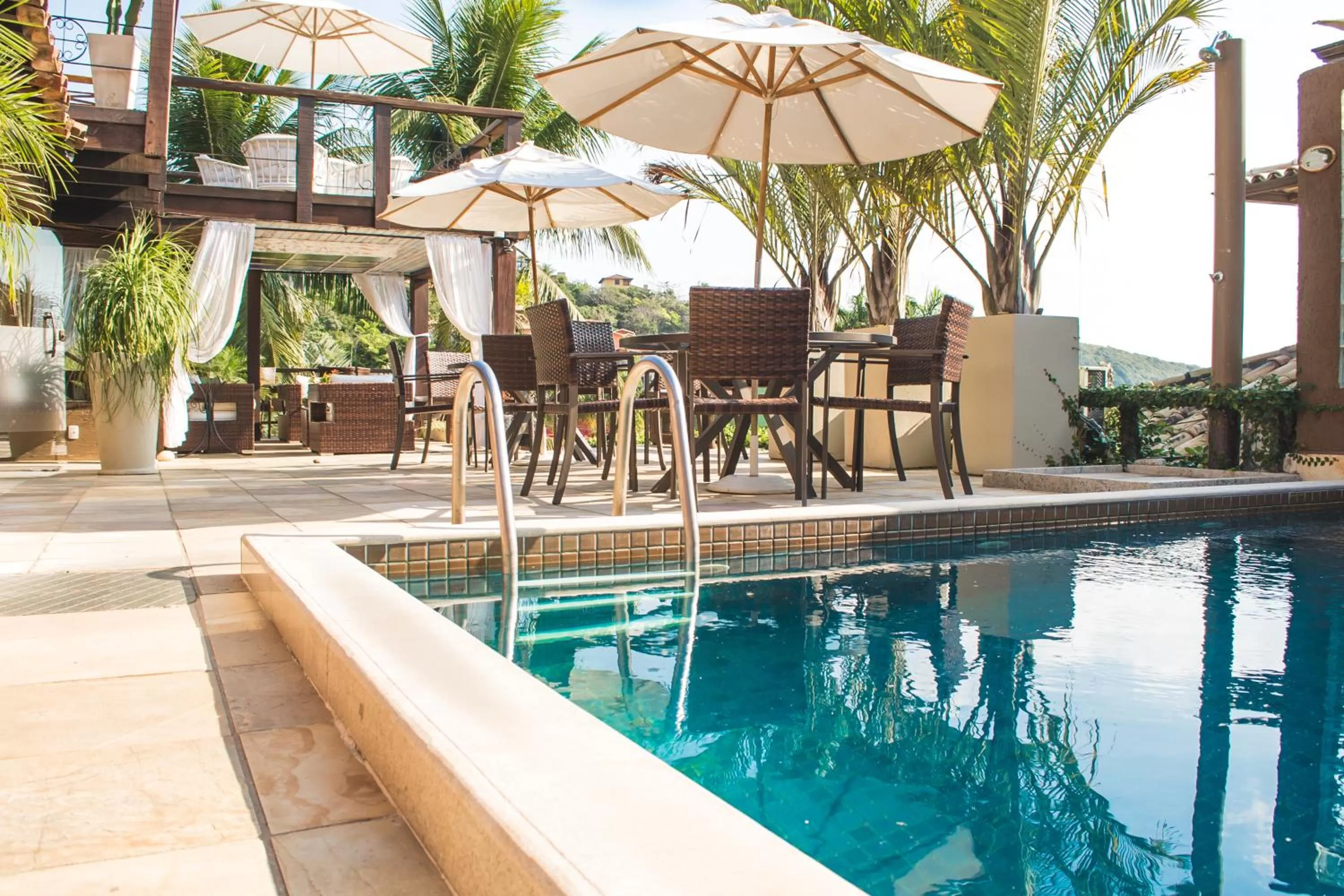Swimming pool in Pousada Praia João Fernandes