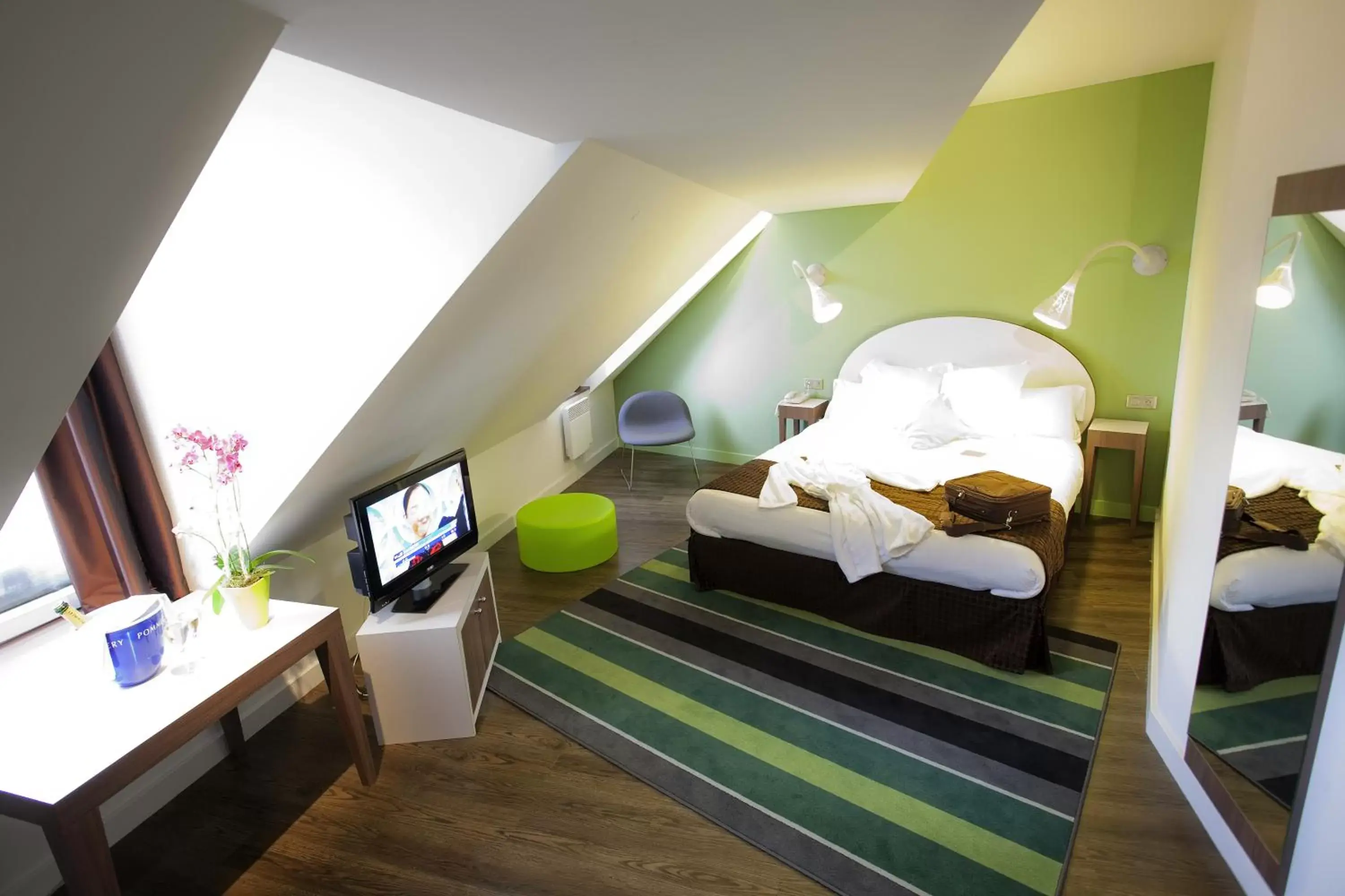 Bedroom in Mercure Strasbourg Centre Gare