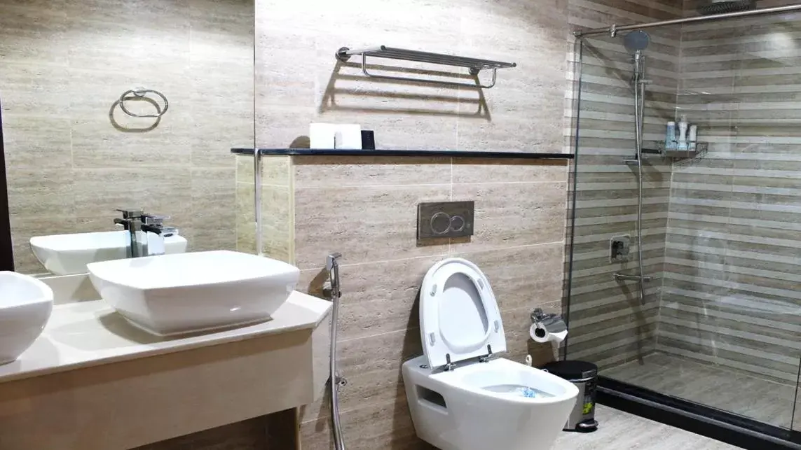Bathroom in Mirage Bab Al Bahr Beach Hotel