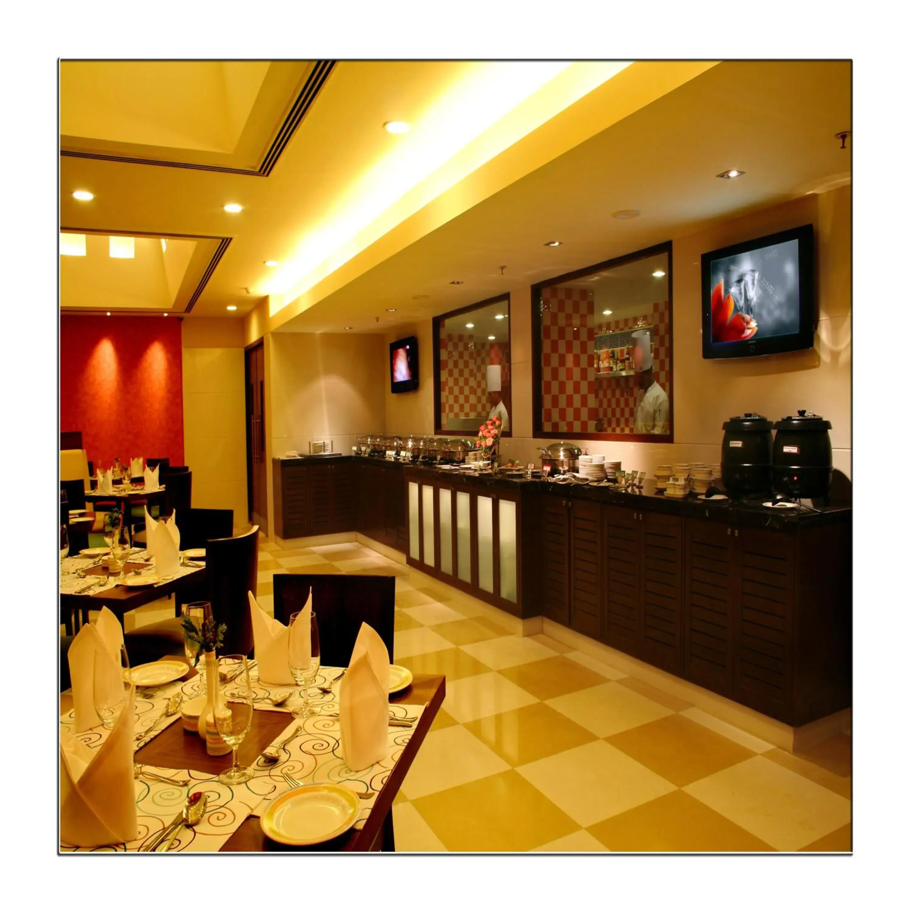 Food close-up, Restaurant/Places to Eat in Aditya Hometel