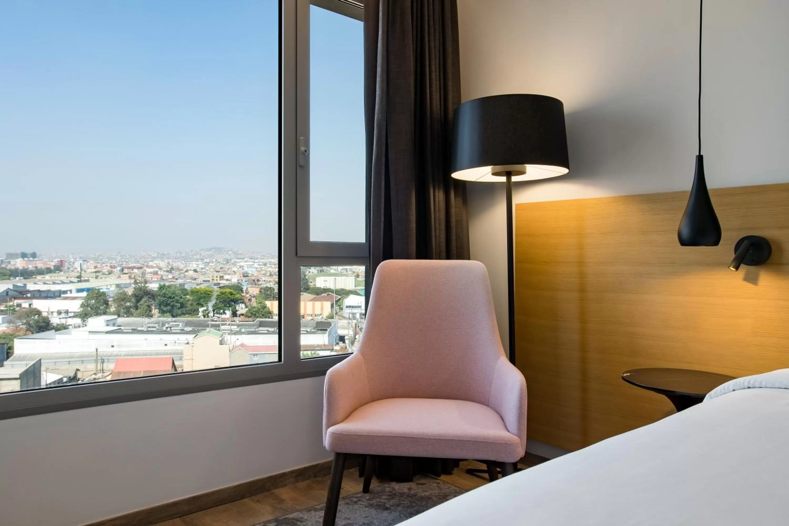 City view, Bed in Radisson Blu Hotel Antananarivo Waterfront