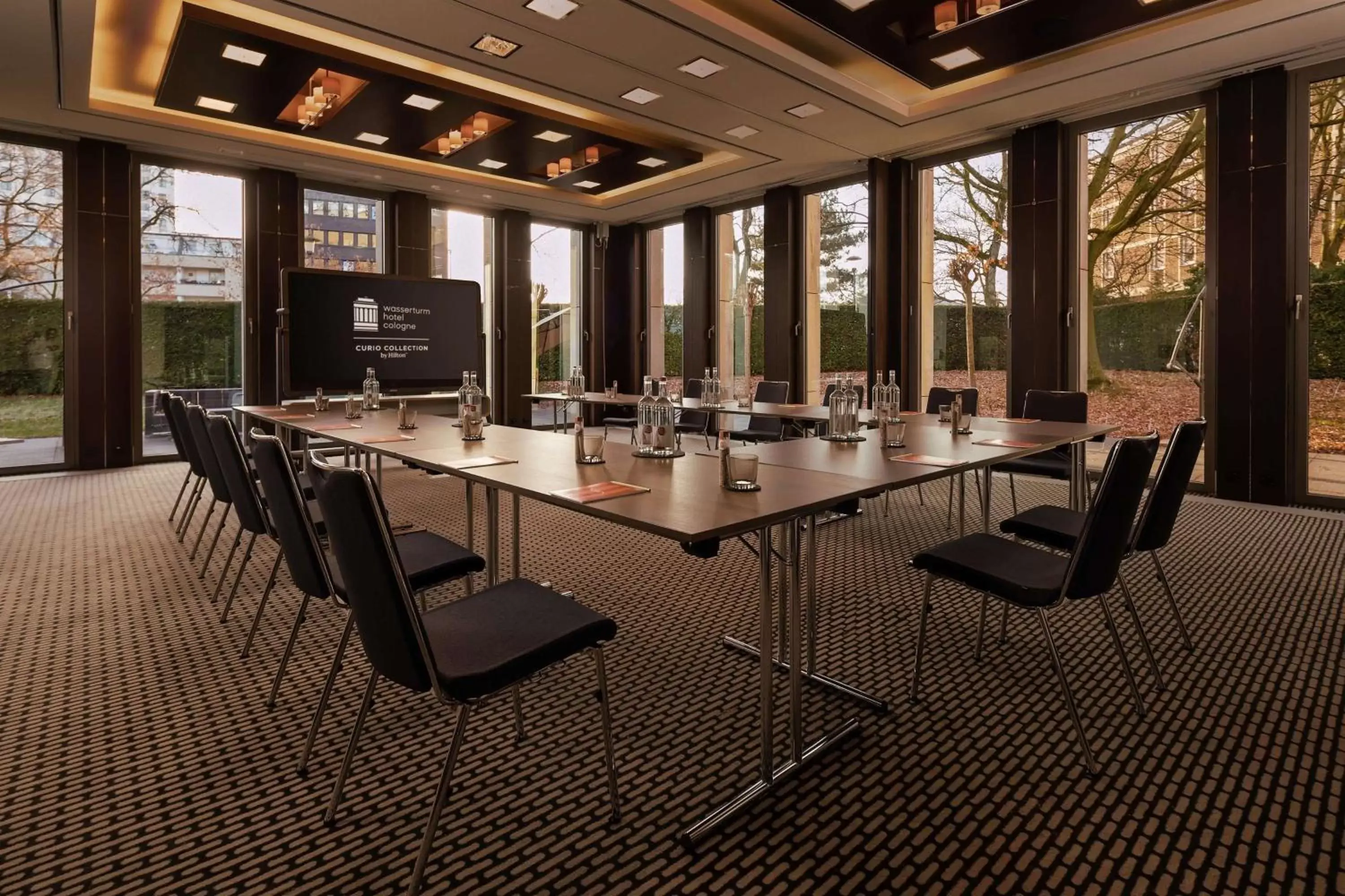 Meeting/conference room in Wasserturm Hotel Cologne, Curio Collection by Hilton