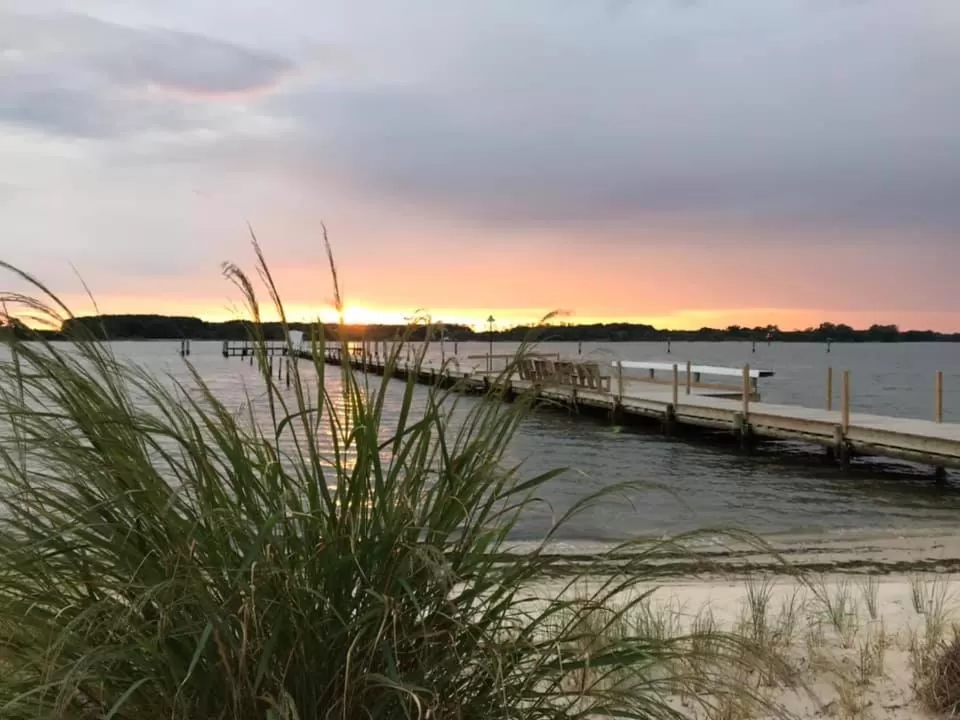 Beach in The Quarters at Pier450