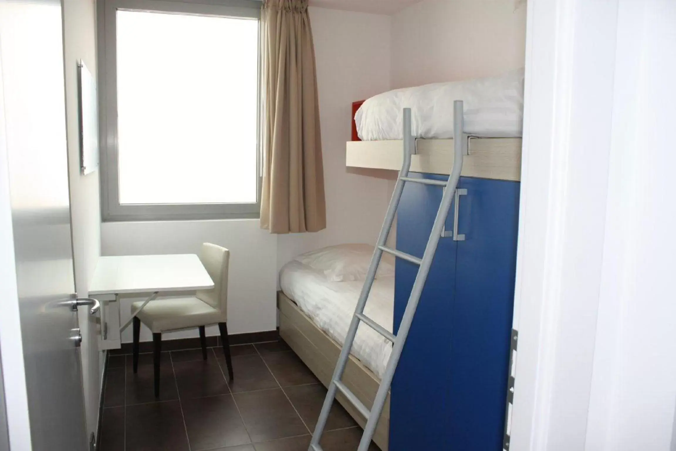 Bunk Bed in Royal Antibes - Luxury Hotel, Résidence, Beach & Spa