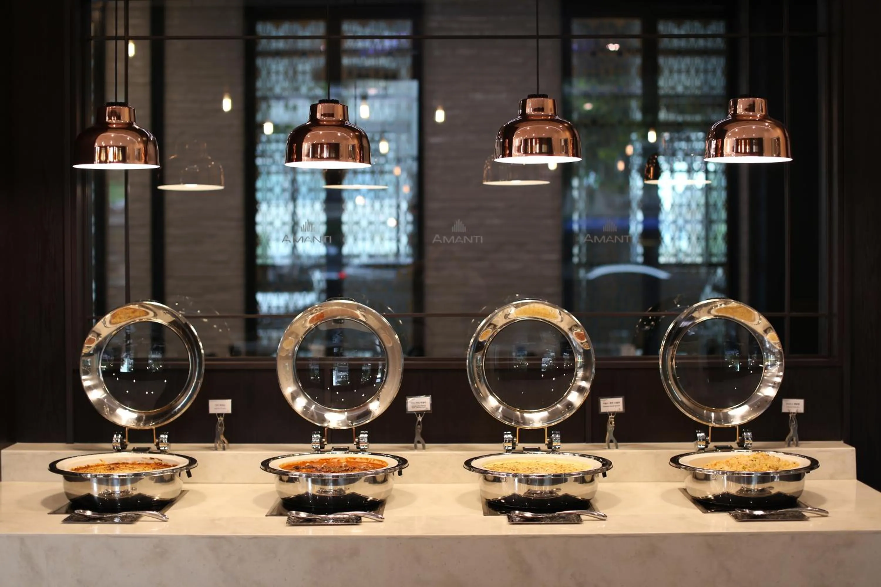 Buffet breakfast in Amanti Hotel Seoul Hongdae