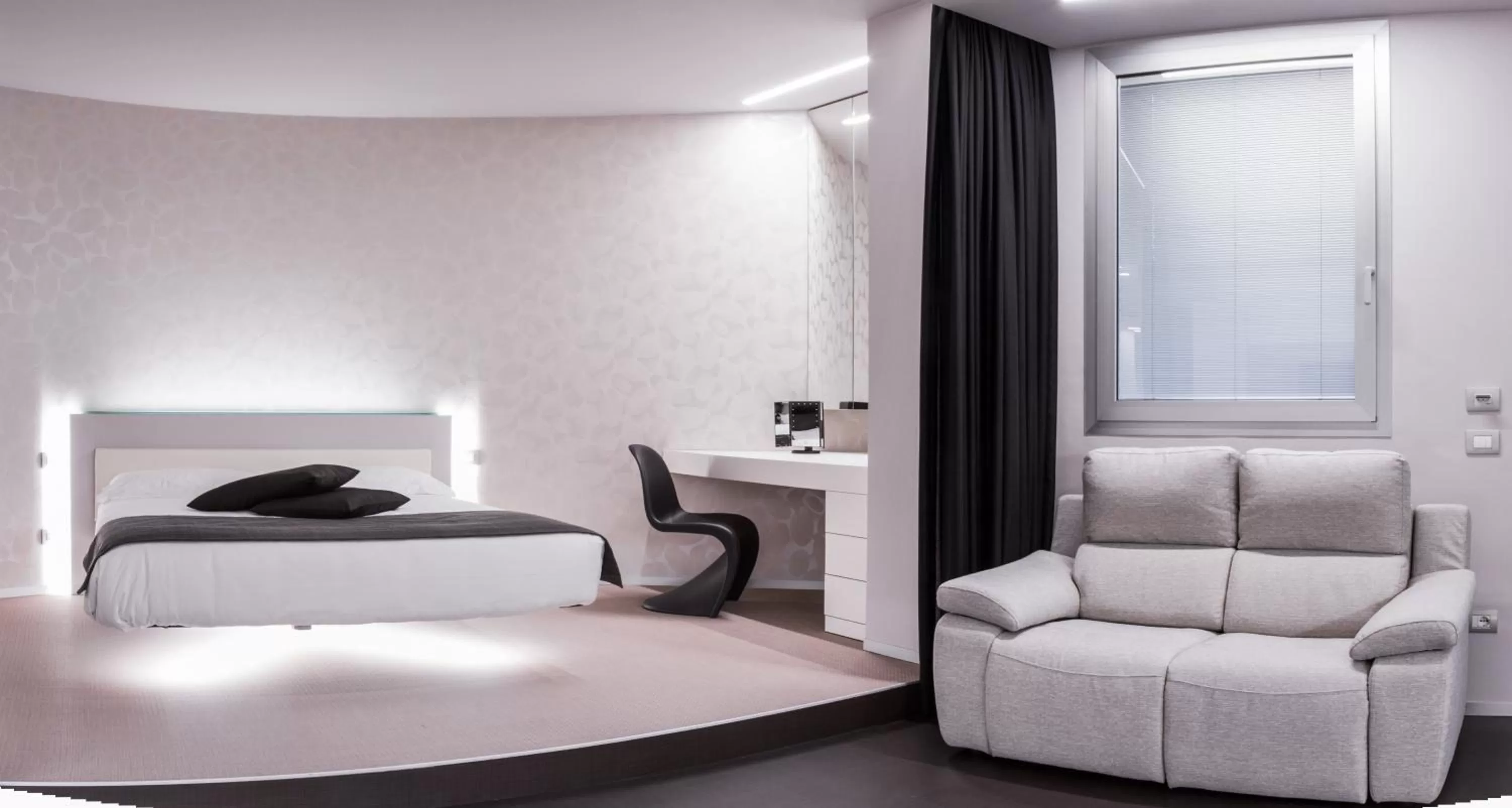 Photo of the whole room, Bed in Pineta Hotel