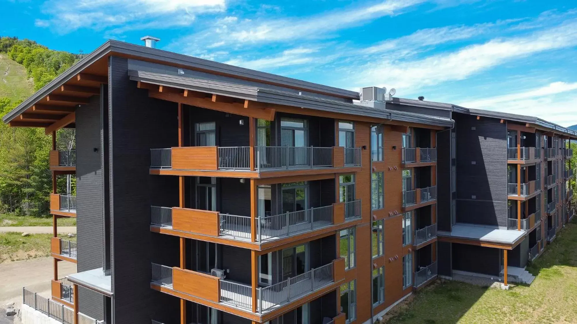 Property Building in Appartements au Massif - Les Caches de la Grande Pointe - Ski, Vélo, Plein-air