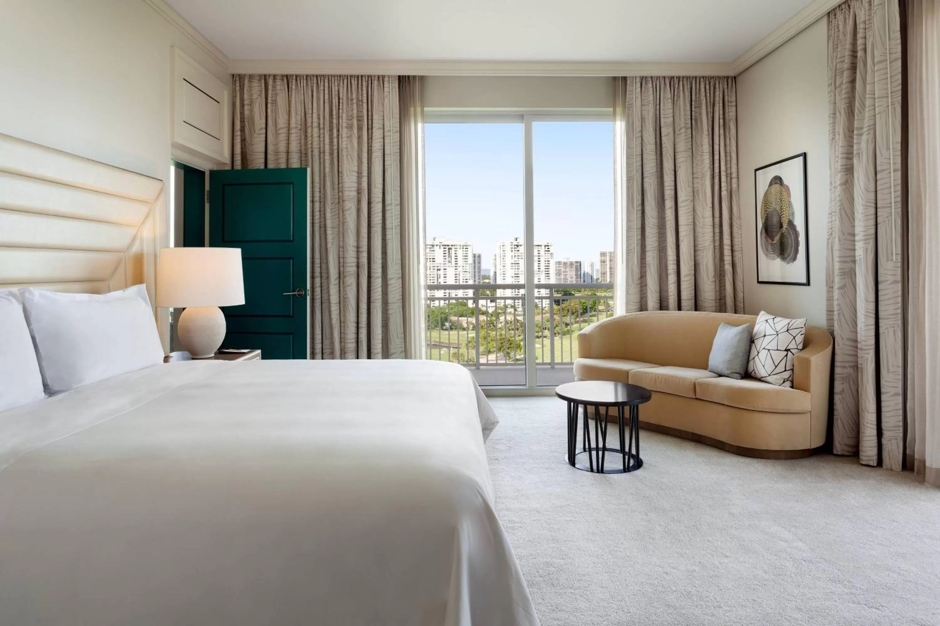Bedroom, Bed in JW Marriott Miami Turnberry Resort & Spa