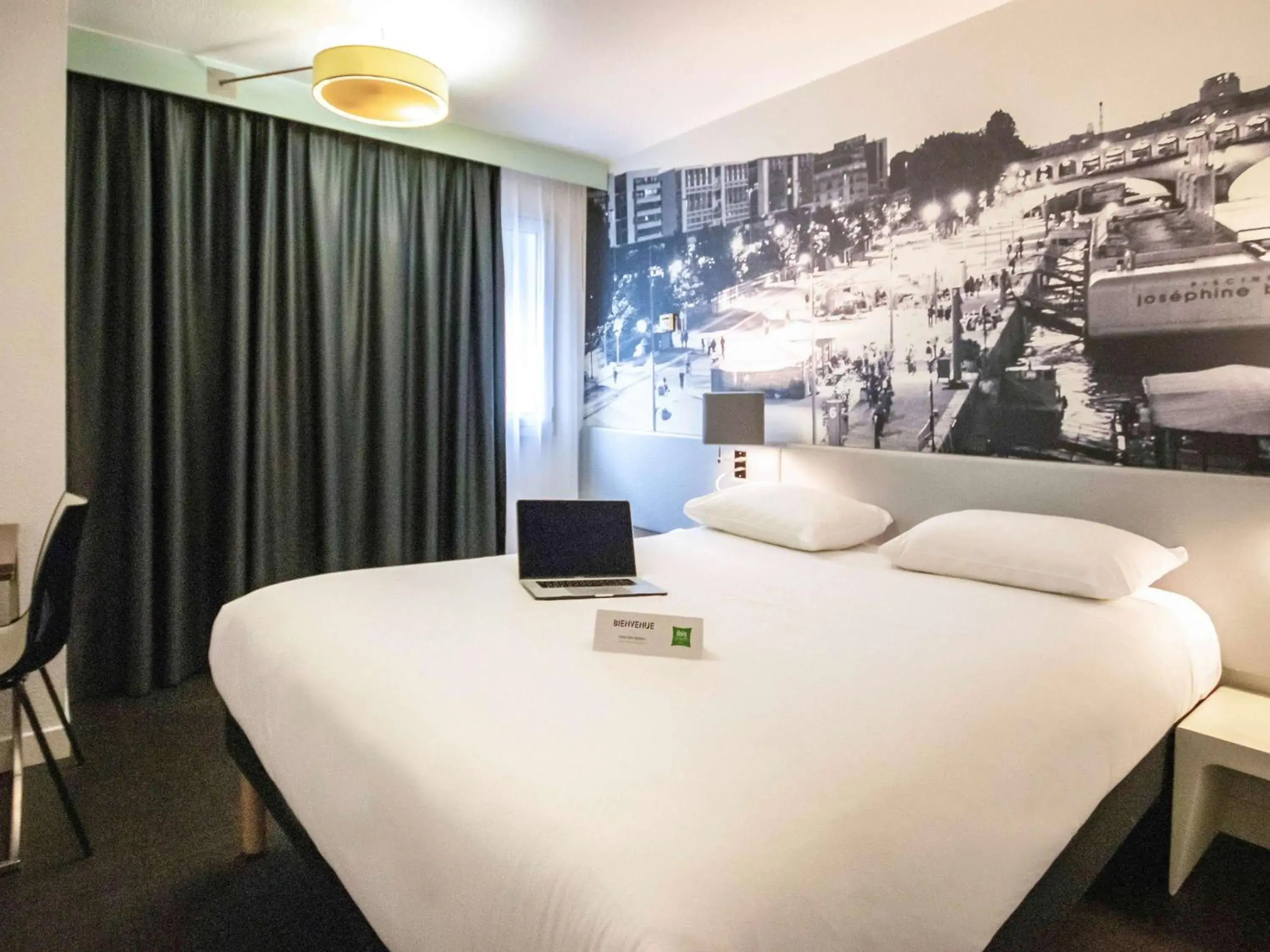 Photo of the whole room, Bed in ibis Styles Paris Tolbiac Bibliotheque
