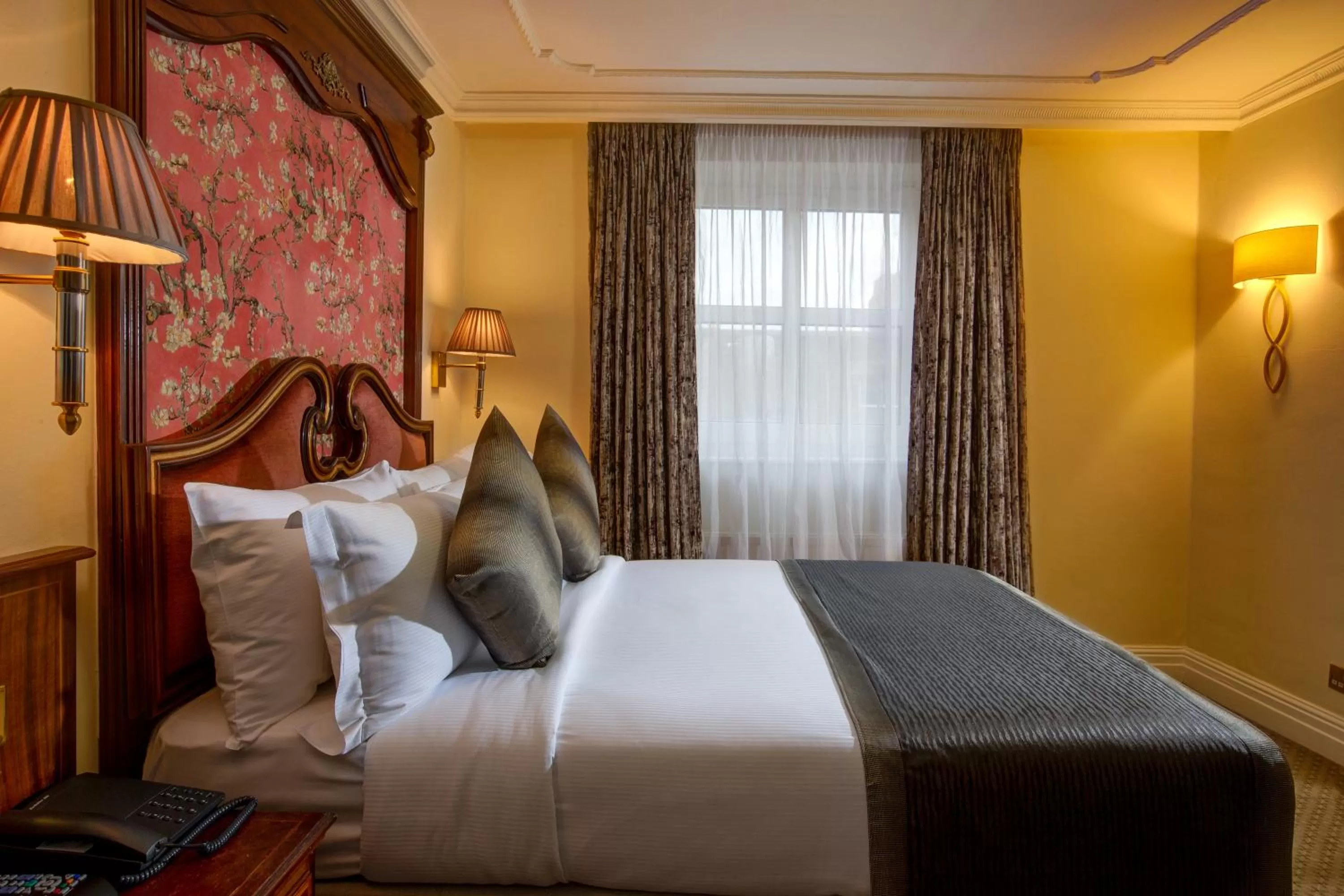 Bedroom, Bed in The Rathbone Hotel, Fitzrovia