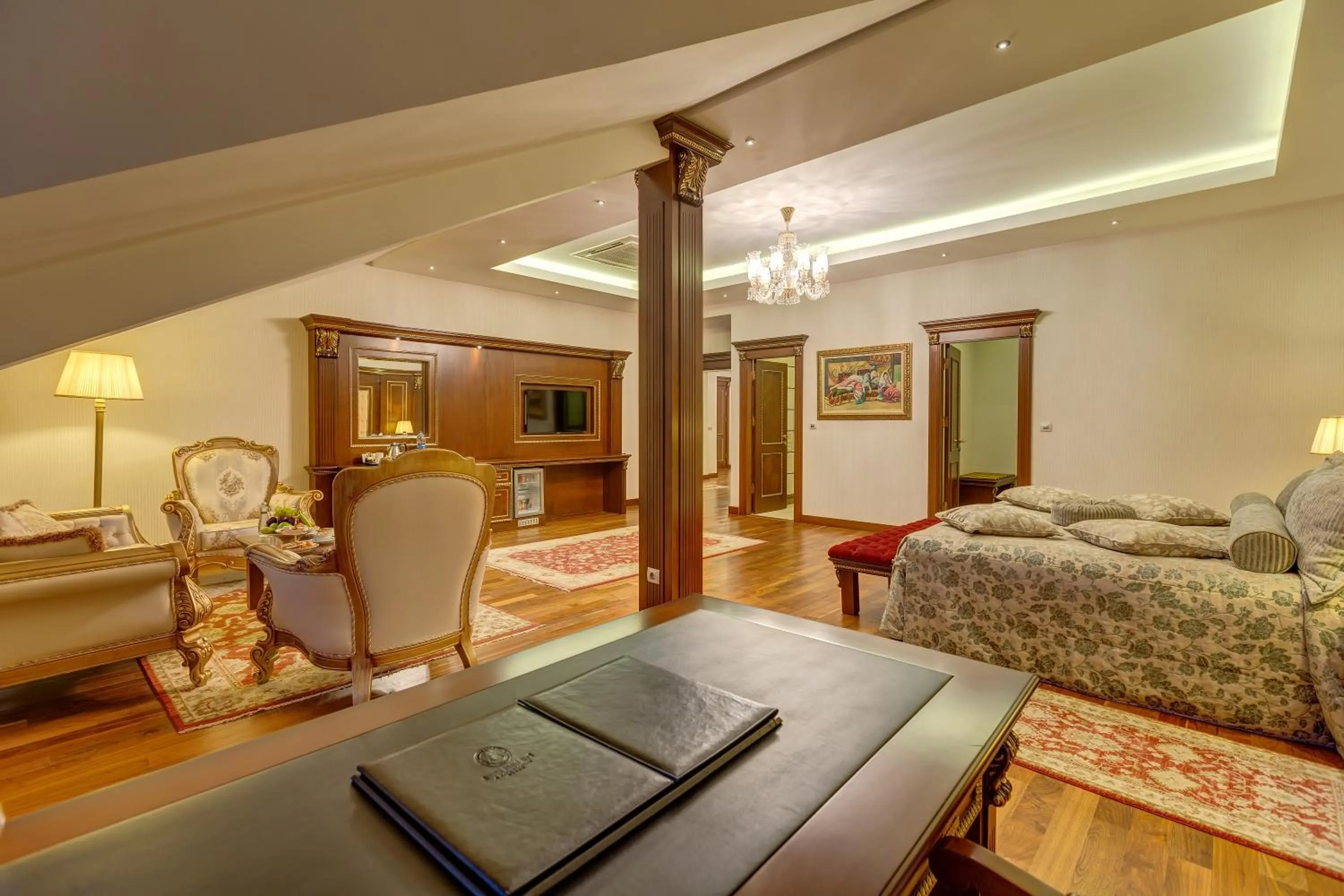 Bedroom in Buyuk Abant Hotel