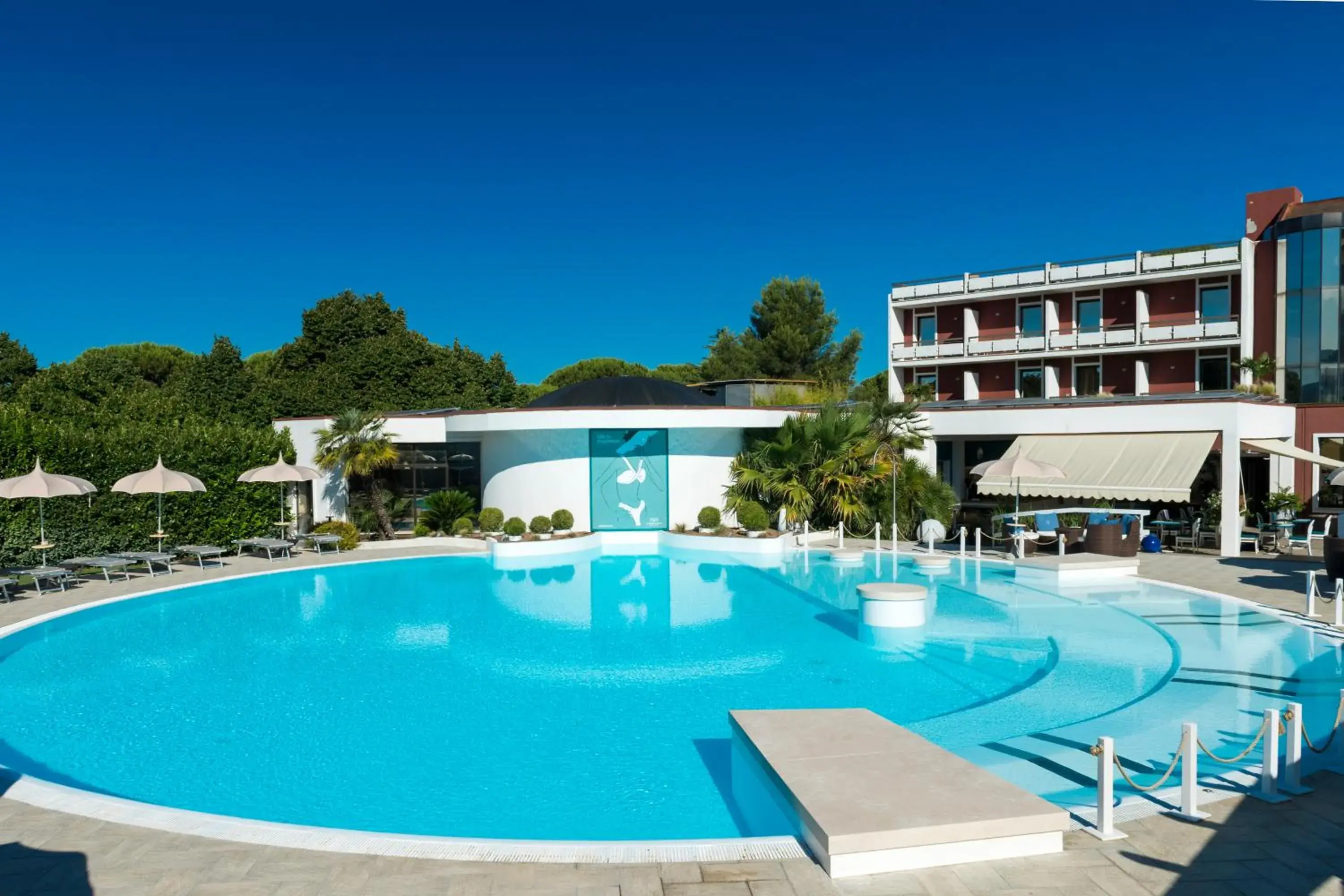 Hot Tub, Swimming Pool in Hotel Salus Terme