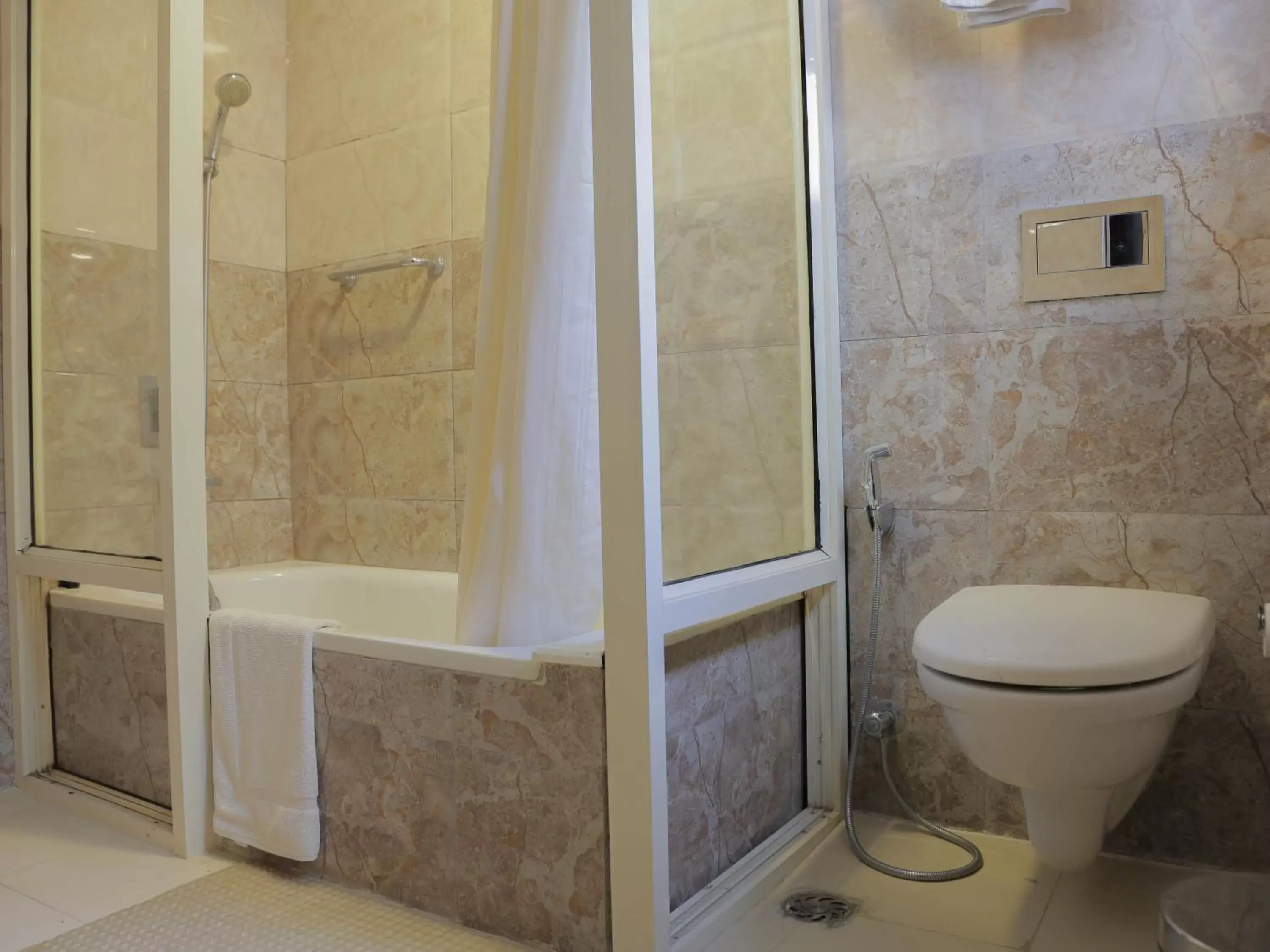 Bath, Bathroom in Maya Manor Boutique Hotel by KGH Group