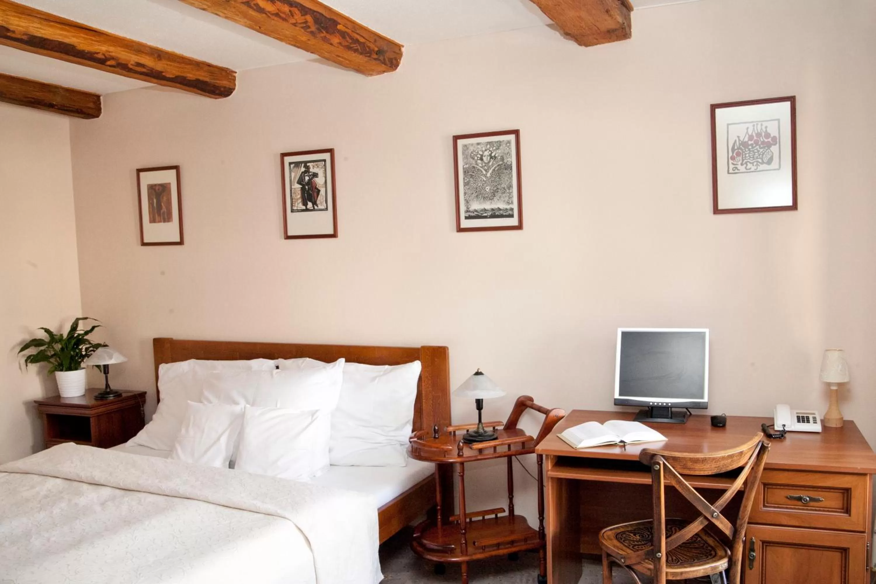 Decorative detail, Bed in Hotel U Zlatého Lva