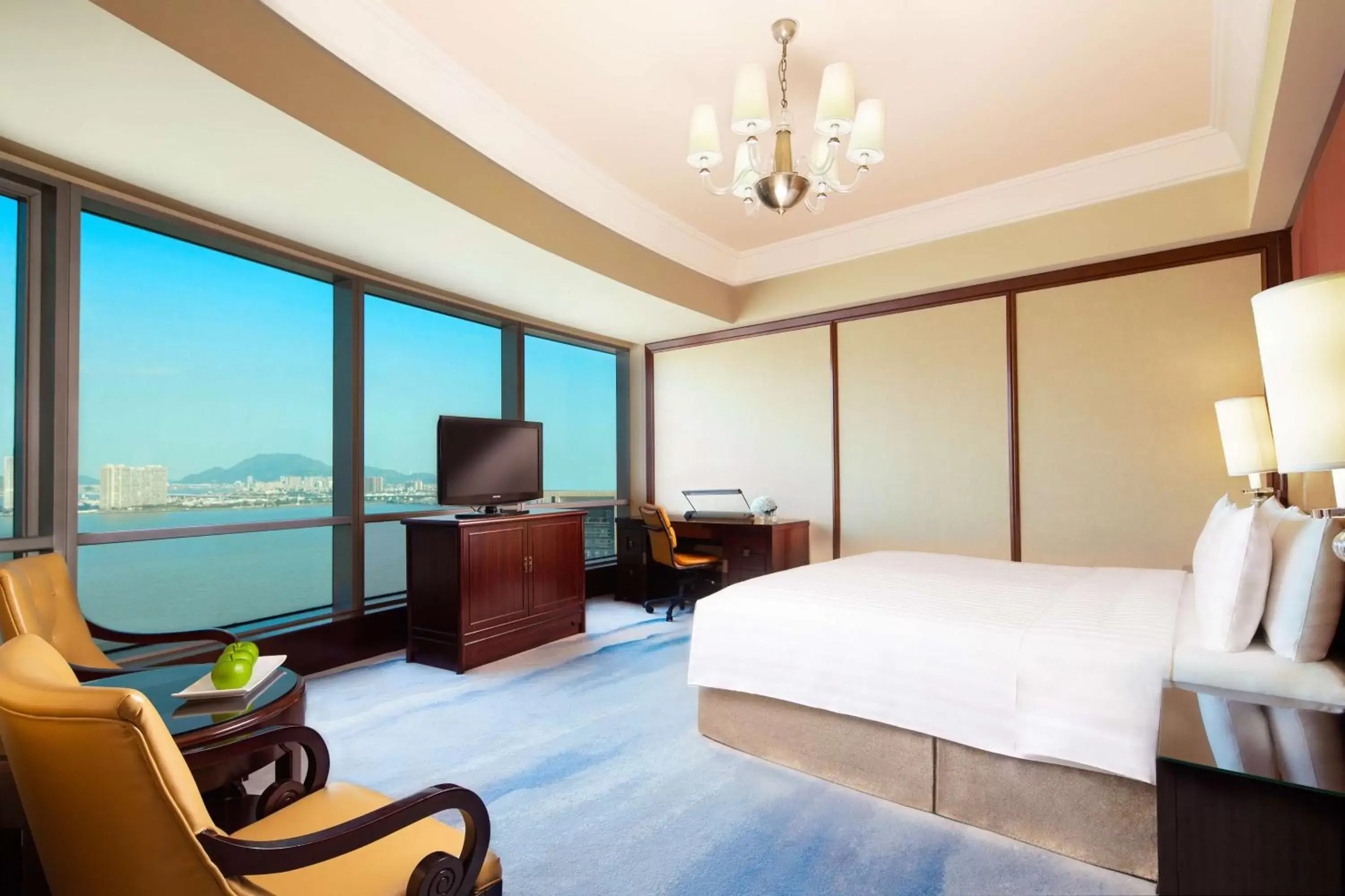 Photo of the whole room in Shangri-La Wenzhou