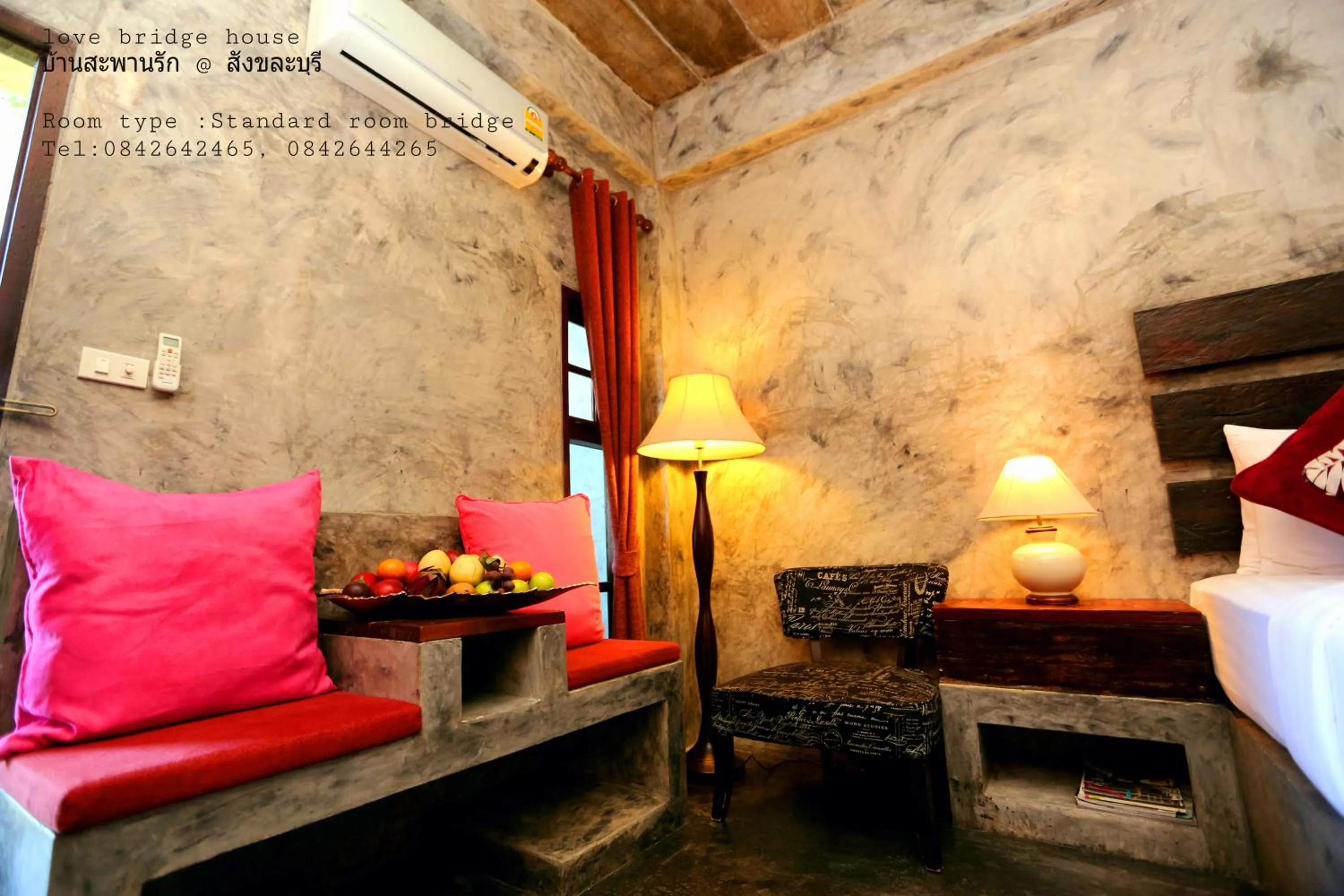 Bed in Love Bridge House บ้านสะพานรัก