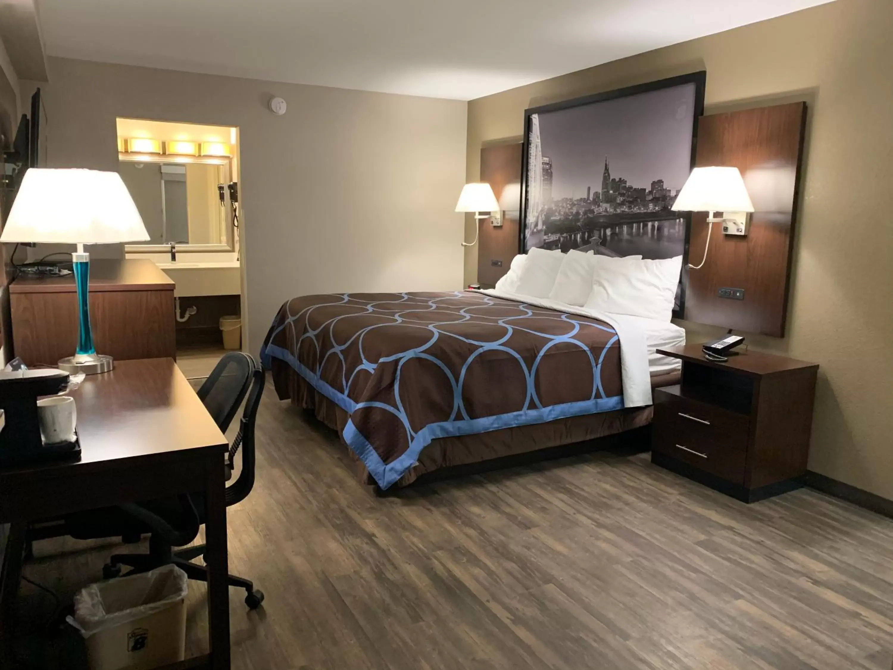 Bed in Super 8 by Wyndham Cookeville, TN Bed in Super 8 by Wyndham Cookeville, TN