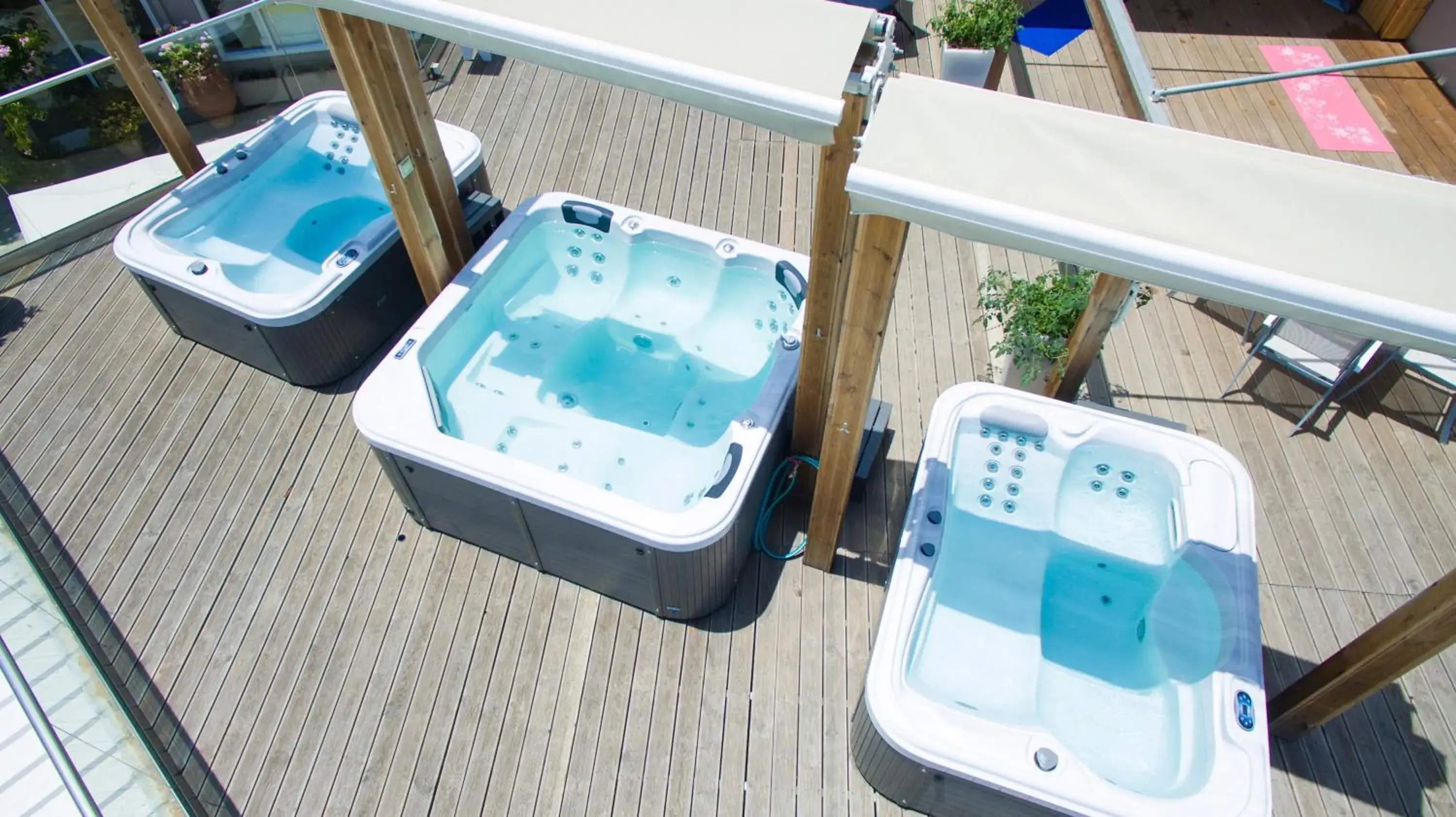 Hot Tub, Pool View in Georgioupolis Beach Hotel