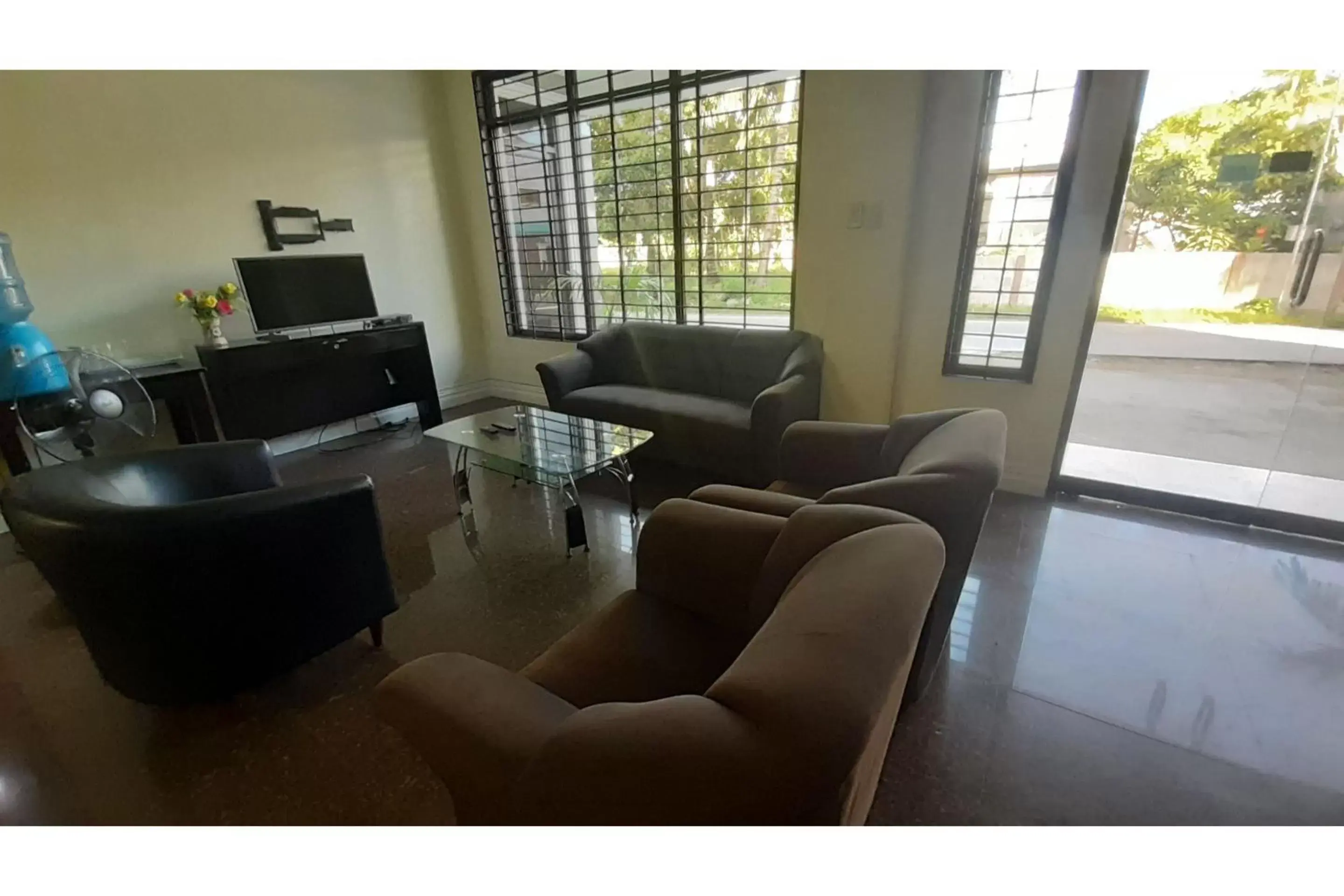 Seating Area in Adelaida Pensionne Hotel