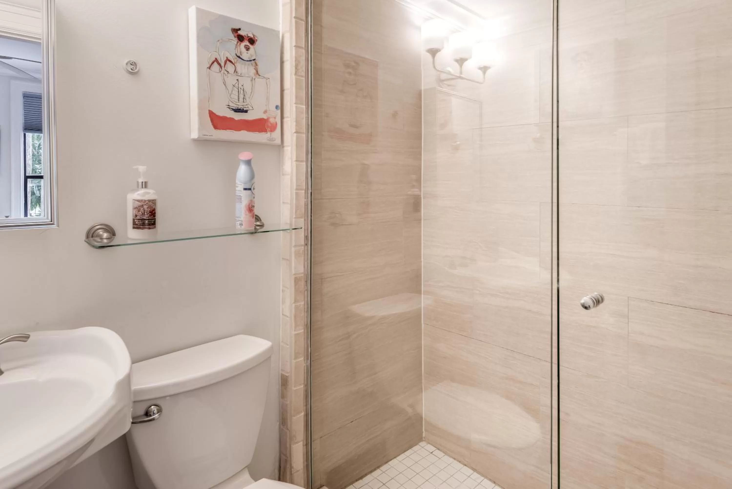 Shower in Tropicals of Palm Beach