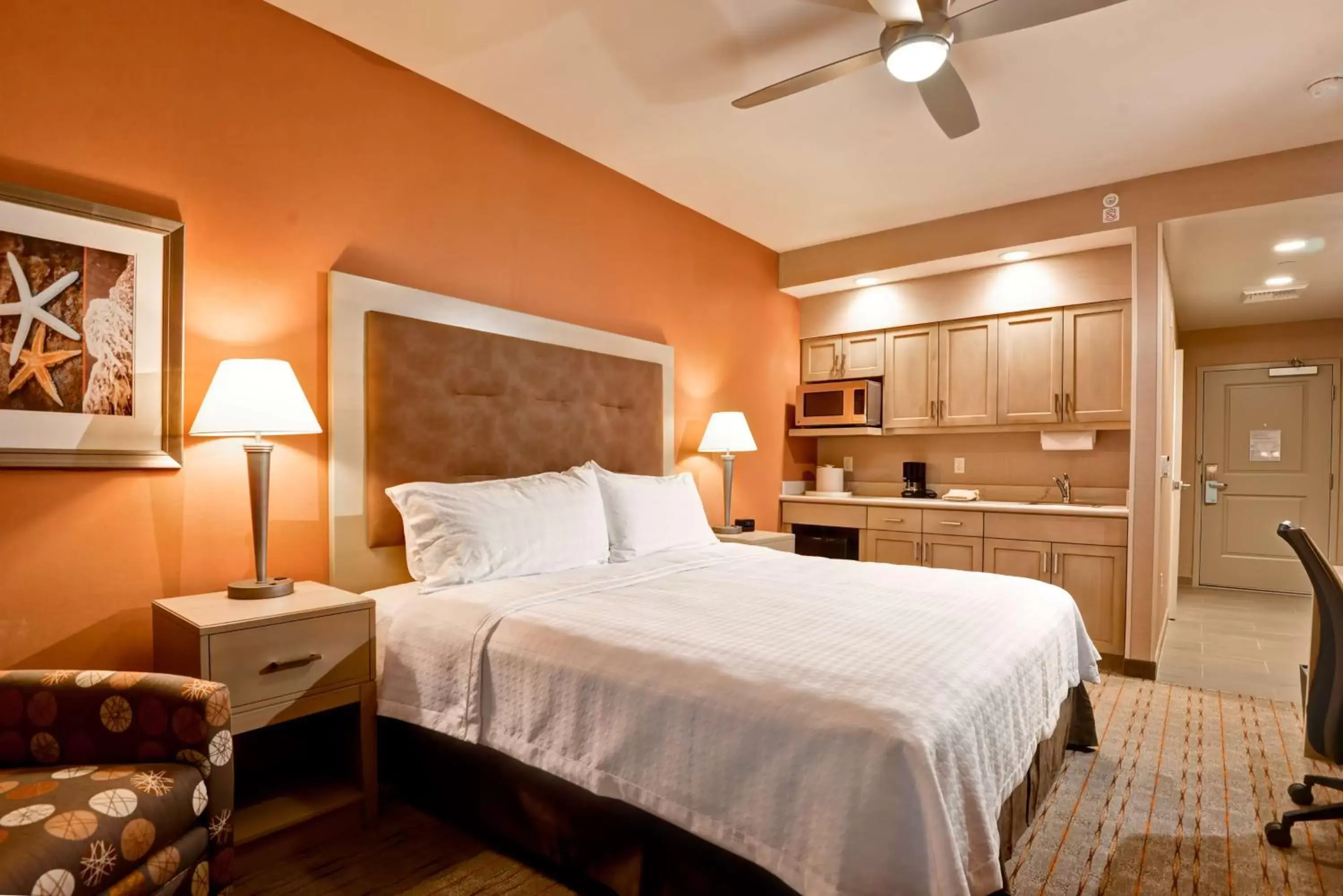 Bed in Homewood Suites by Hilton Anaheim Conv Ctr/Disneyland Main