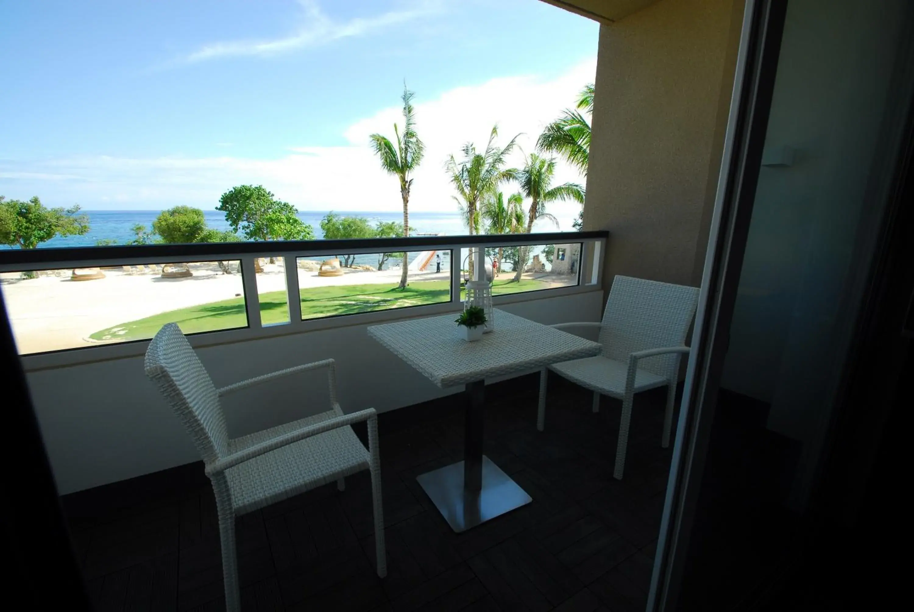 Balcony/Terrace in BE Grand Resort, Bohol