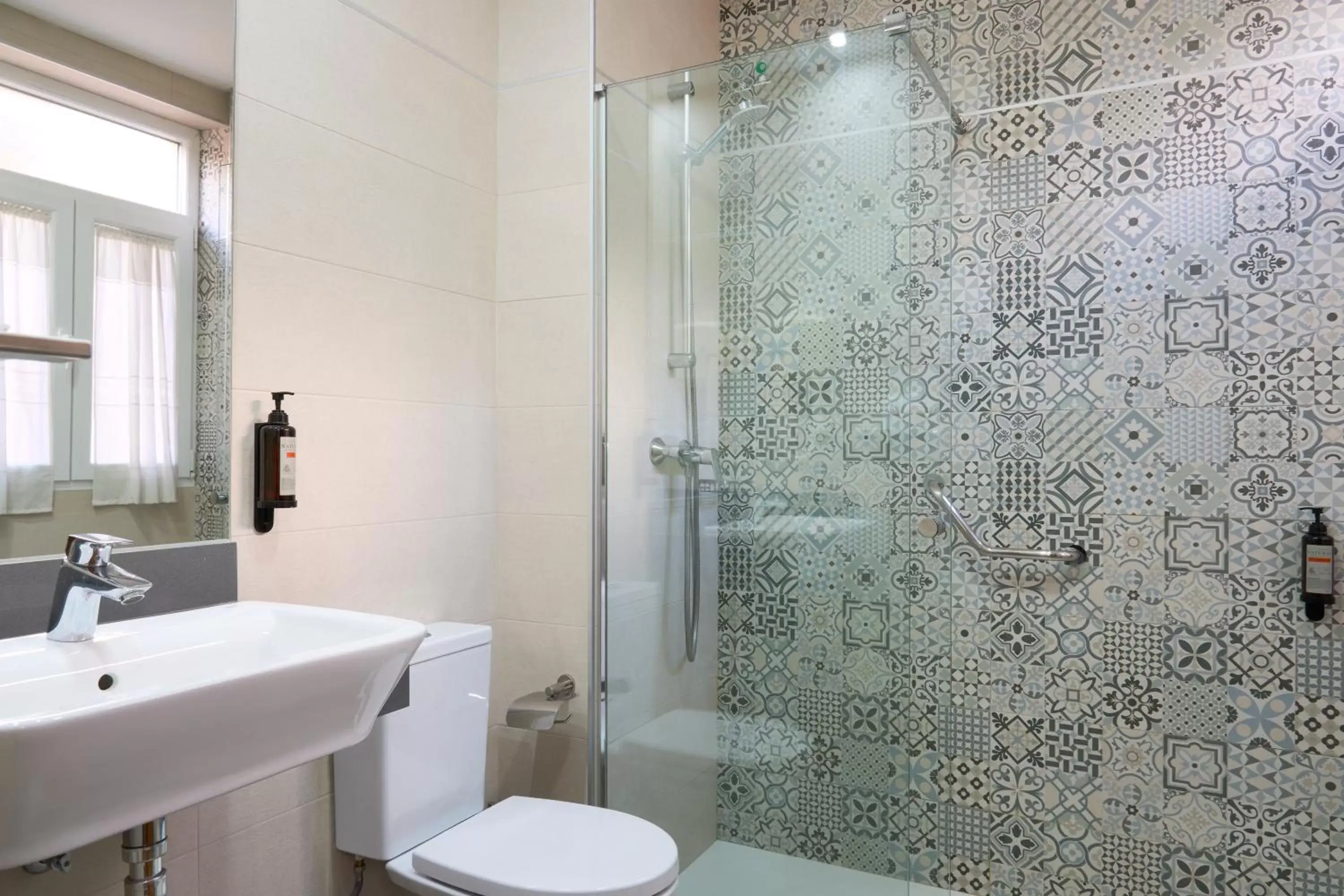 Shower, Bathroom in Porcel Navas