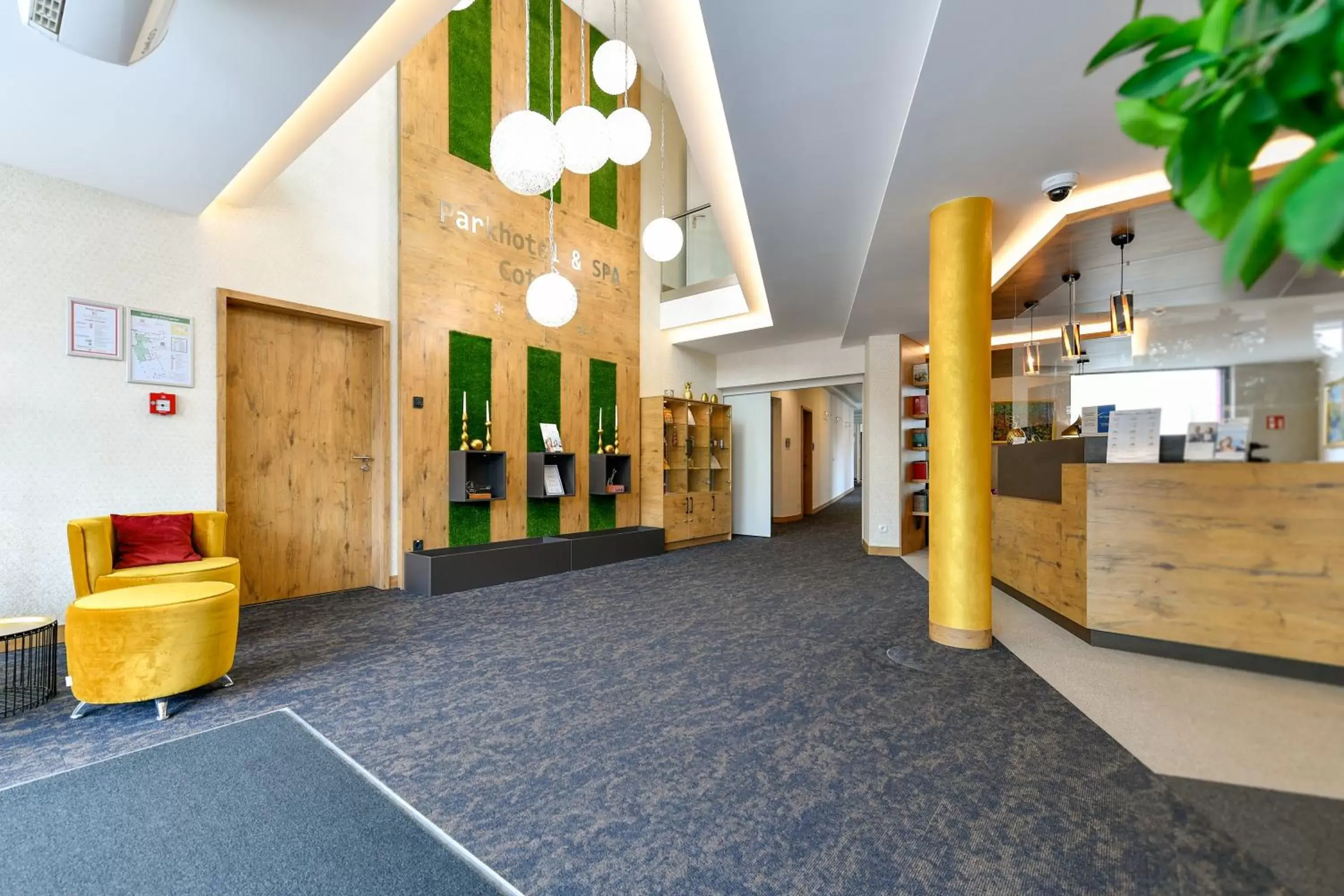 Lobby or reception, Lobby/Reception in Best Western Plus Parkhotel & Spa Cottbus