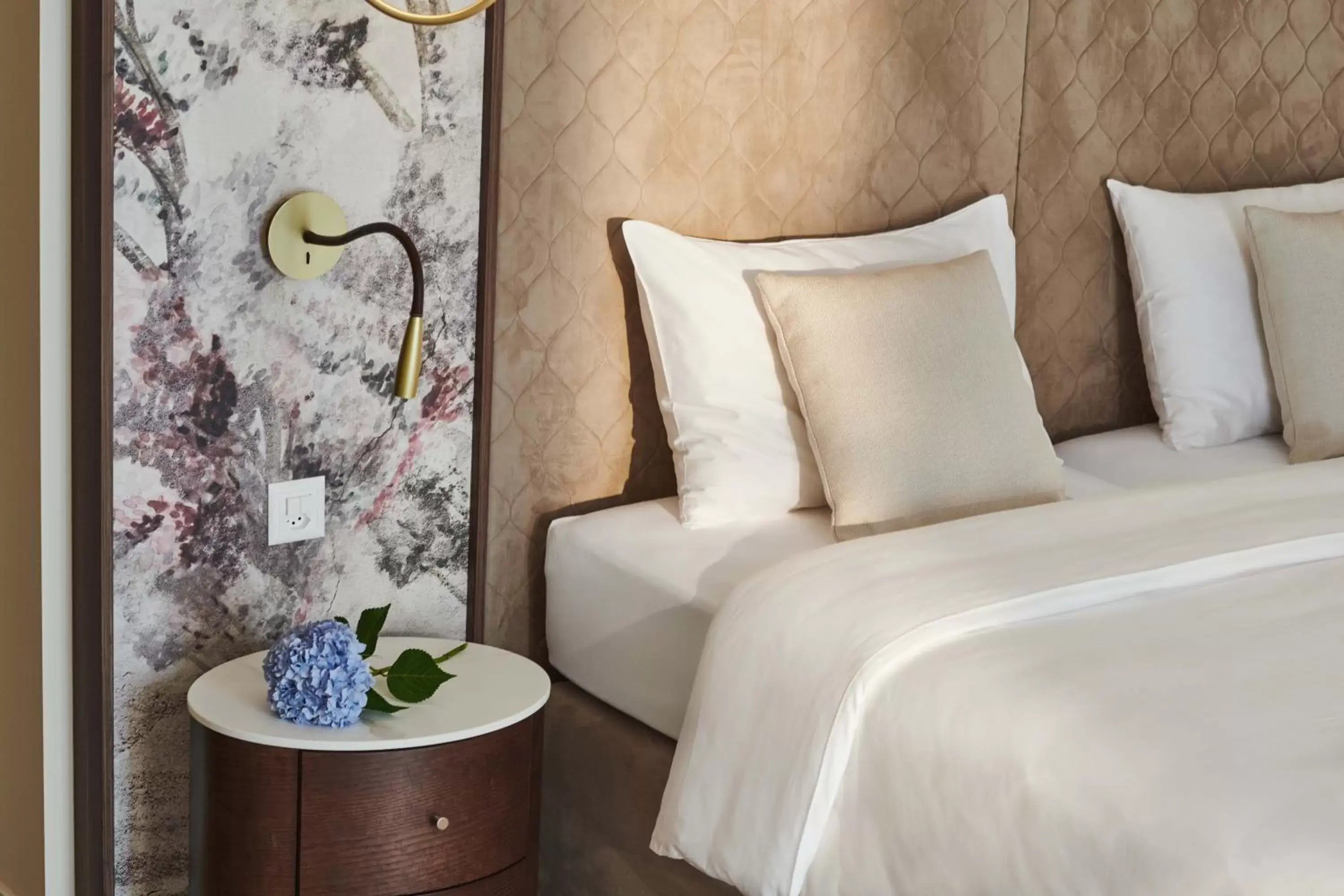 Premium Double Room in Vista Lakefront Boutique Hotel Premium Double Room in Vista Lakefront Boutique Hotel