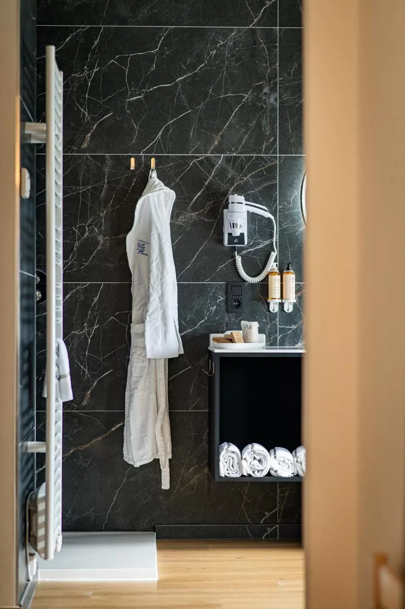 Bathroom in La Villa des Fleurs