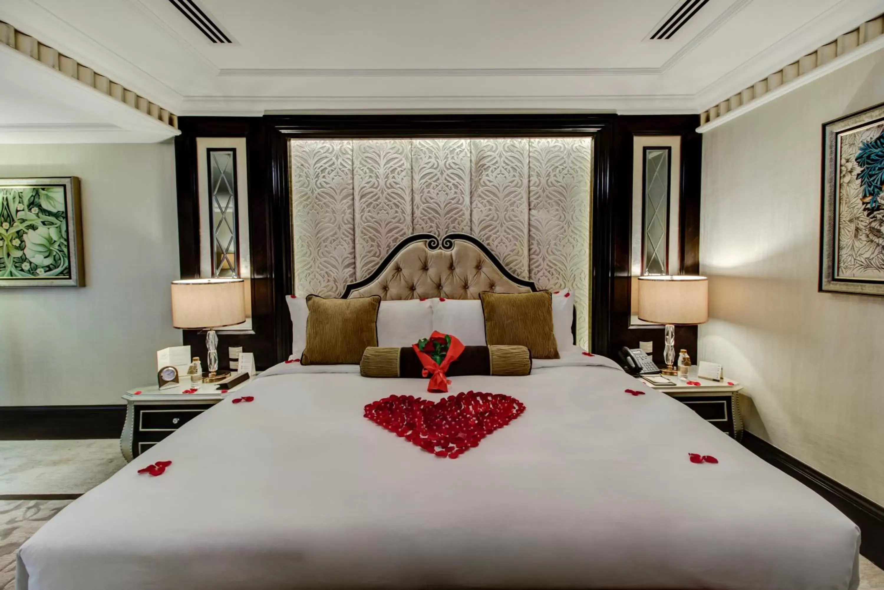 Bed in Narcissus Riyadh Hotel & Spa