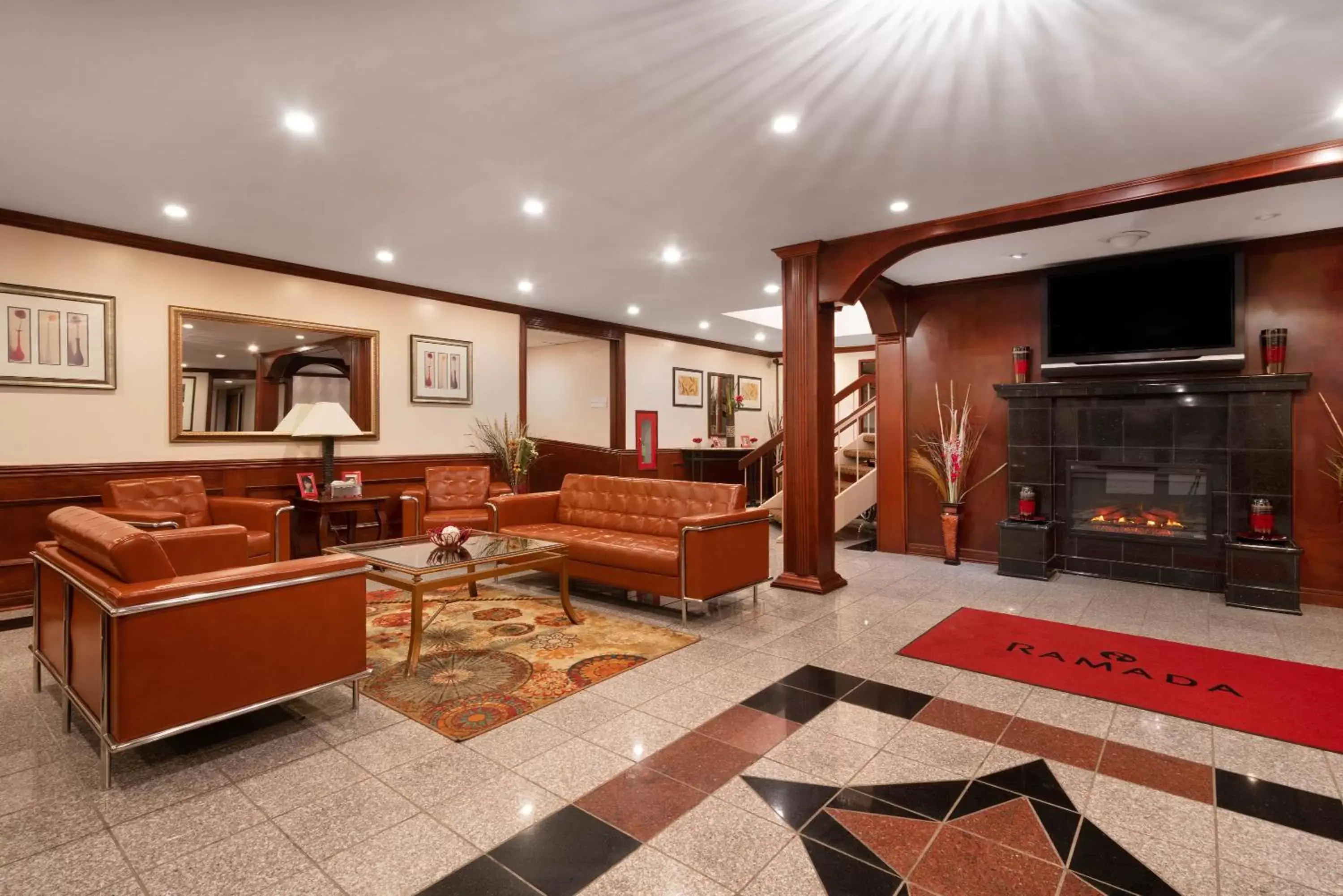 Lobby or reception in Ramada by Wyndham Albert Lea Lobby or reception in Ramada by Wyndham Albert Lea