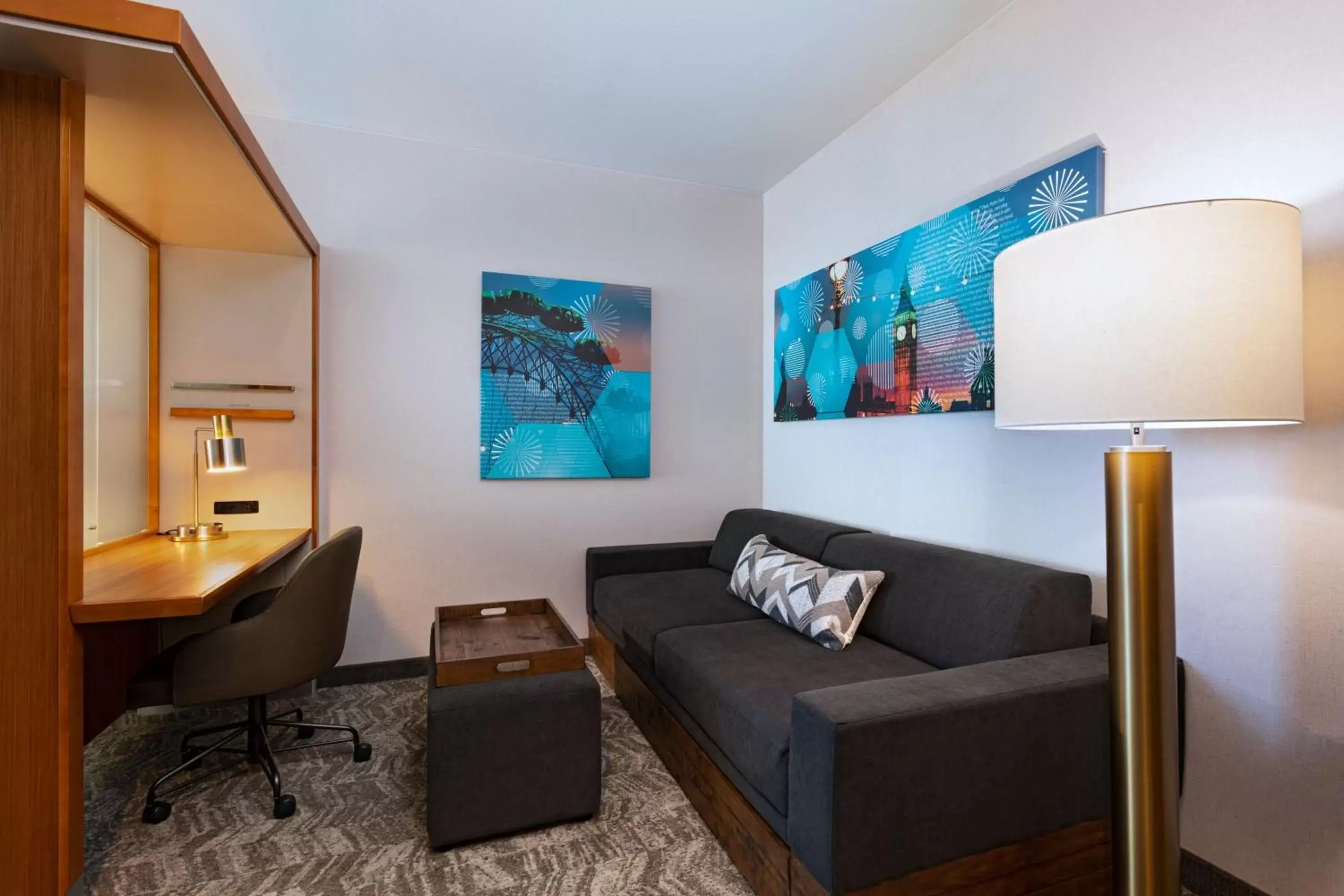 Studio with Two Queen Beds and Trundle Bed with Fireworks View (High Floor) in Springhill Suites by Marriott Anaheim Maingate Studio with Two Queen Beds and Trundle Bed with Fireworks View (High Floor) in Springhill Suites by Marriott Anaheim Maingate