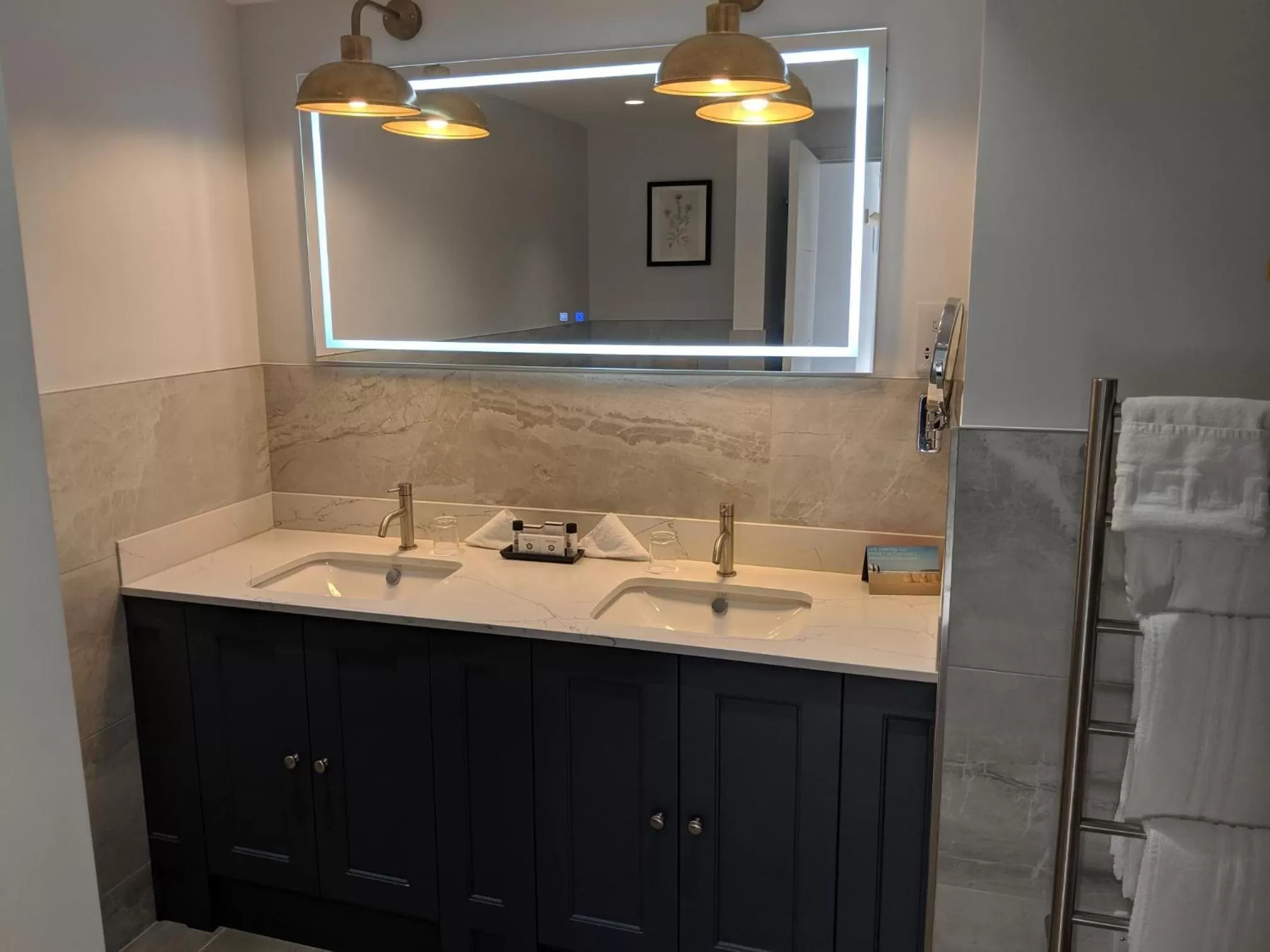 Bathroom in Trenython Manor Resort