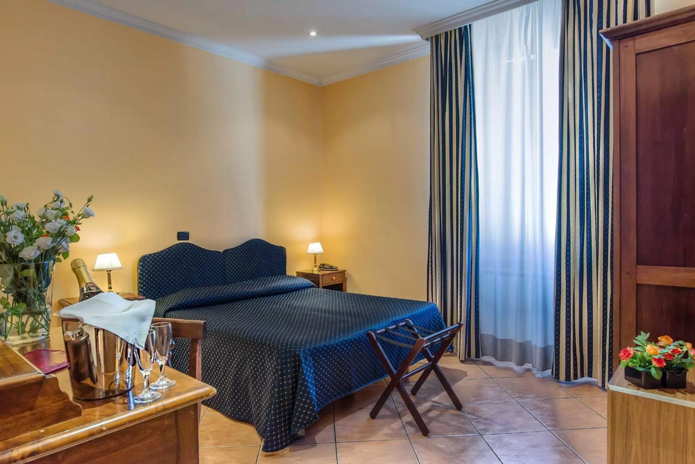 Photo of the whole room, Bed in Hotel Caracciolo