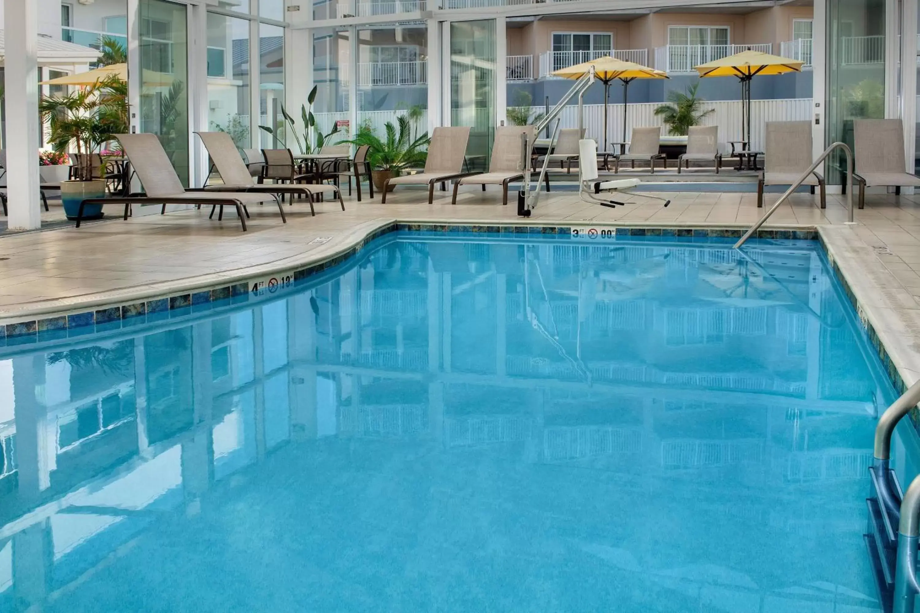 Swimming Pool in Courtyard by Marriott Ocean City Oceanfront