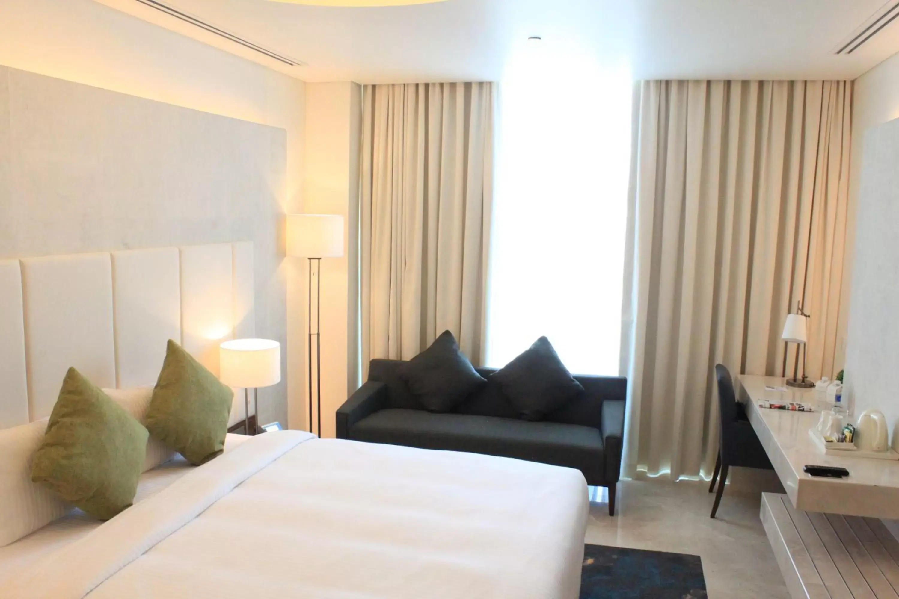 Bedroom, Bed in Aerotel Muscat - Airport Transit Hotel