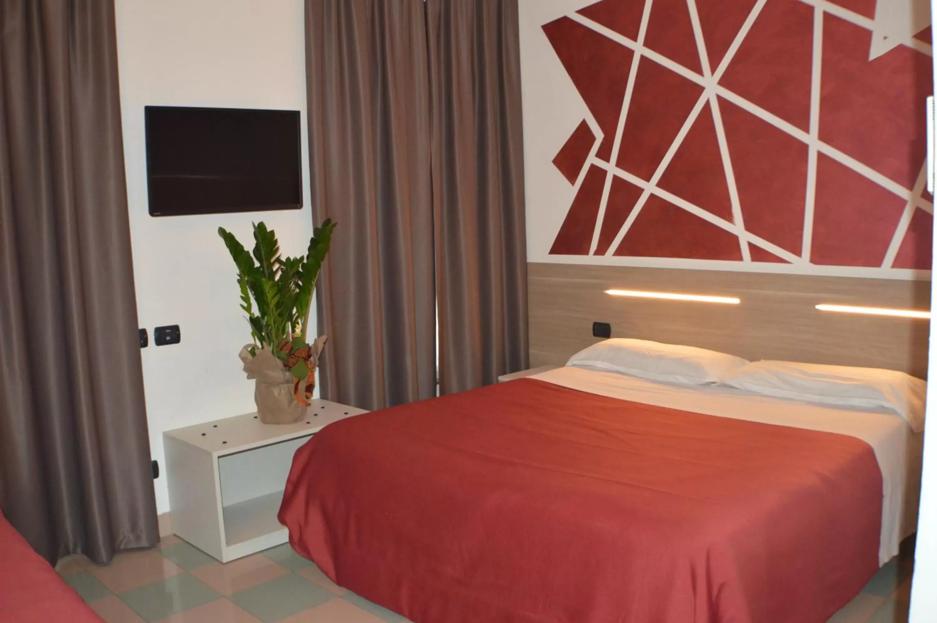 Photo of the whole room, Bed in Sempione Hotel Malpensa