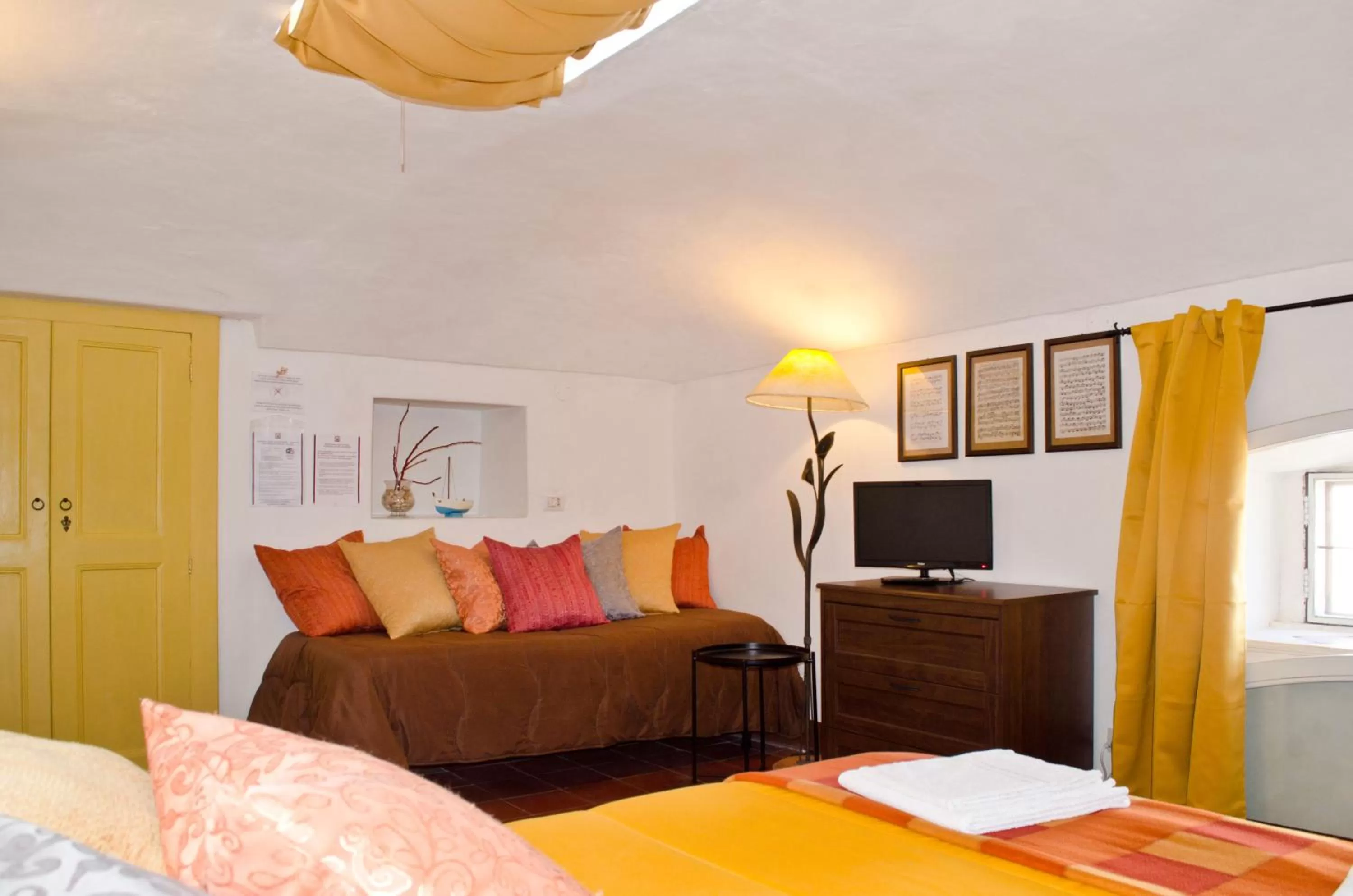 Photo of the whole room, Bed in Antico Monastero Di Anacapri