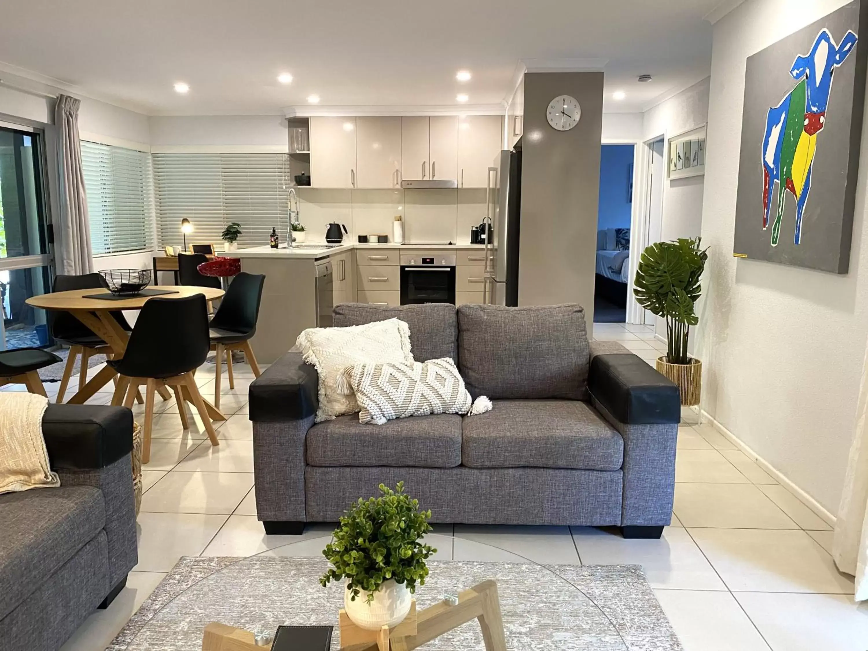 Living room, Seating Area in Lychee Tree Holiday Apartments