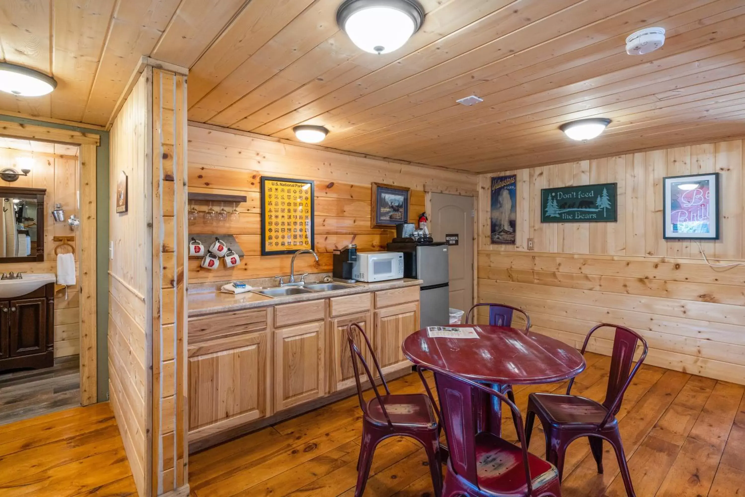 Coffee/tea facilities, Restaurant/Places to Eat in The Bucking Moose