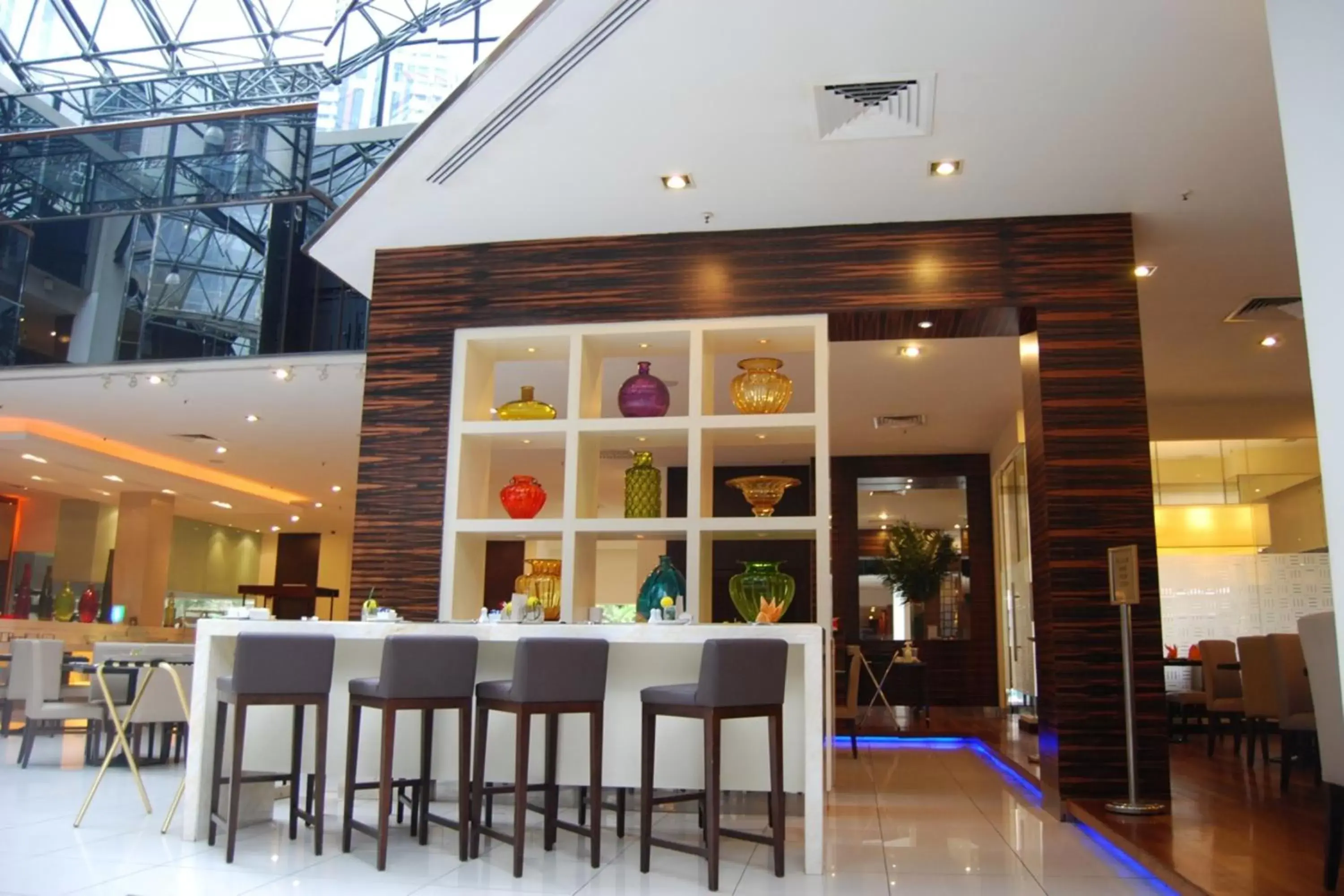 Restaurant/places to eat in Seri Pacific Hotel Kuala Lumpur Restaurant/places to eat in Seri Pacific Hotel Kuala Lumpur