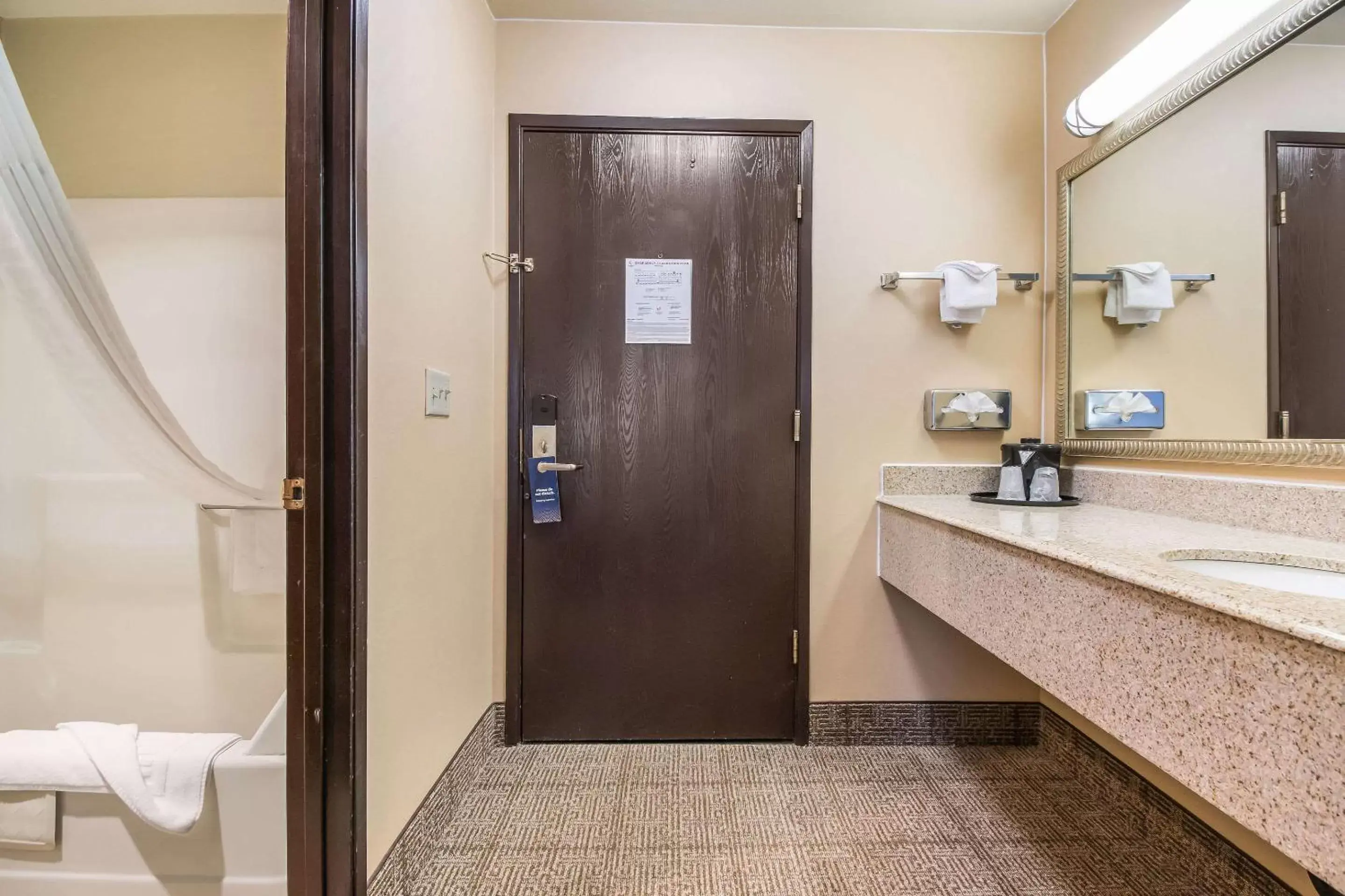 Bathroom in Comfort Inn Newport