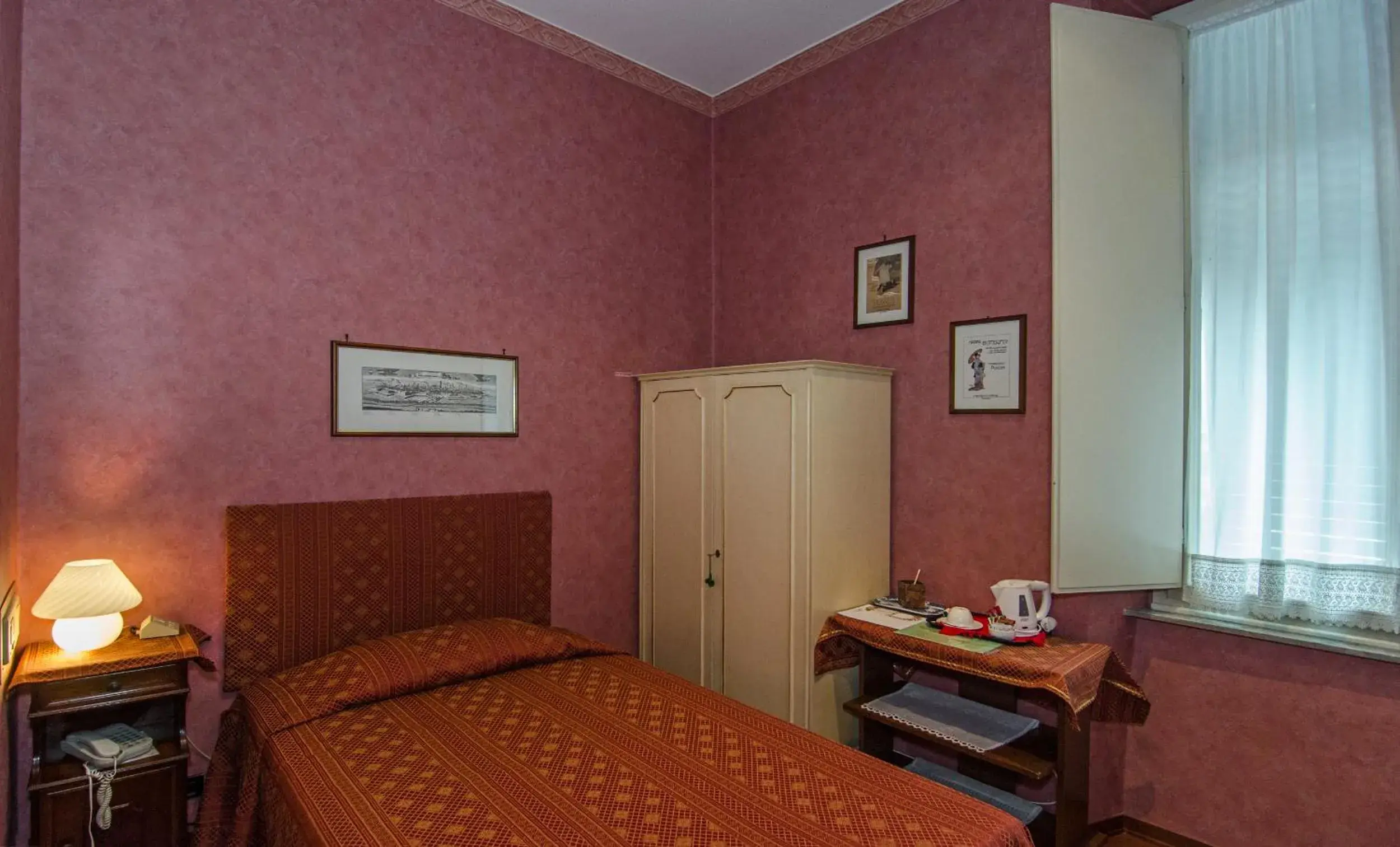 Single Room in Hotel Rex Single Room in Hotel Rex