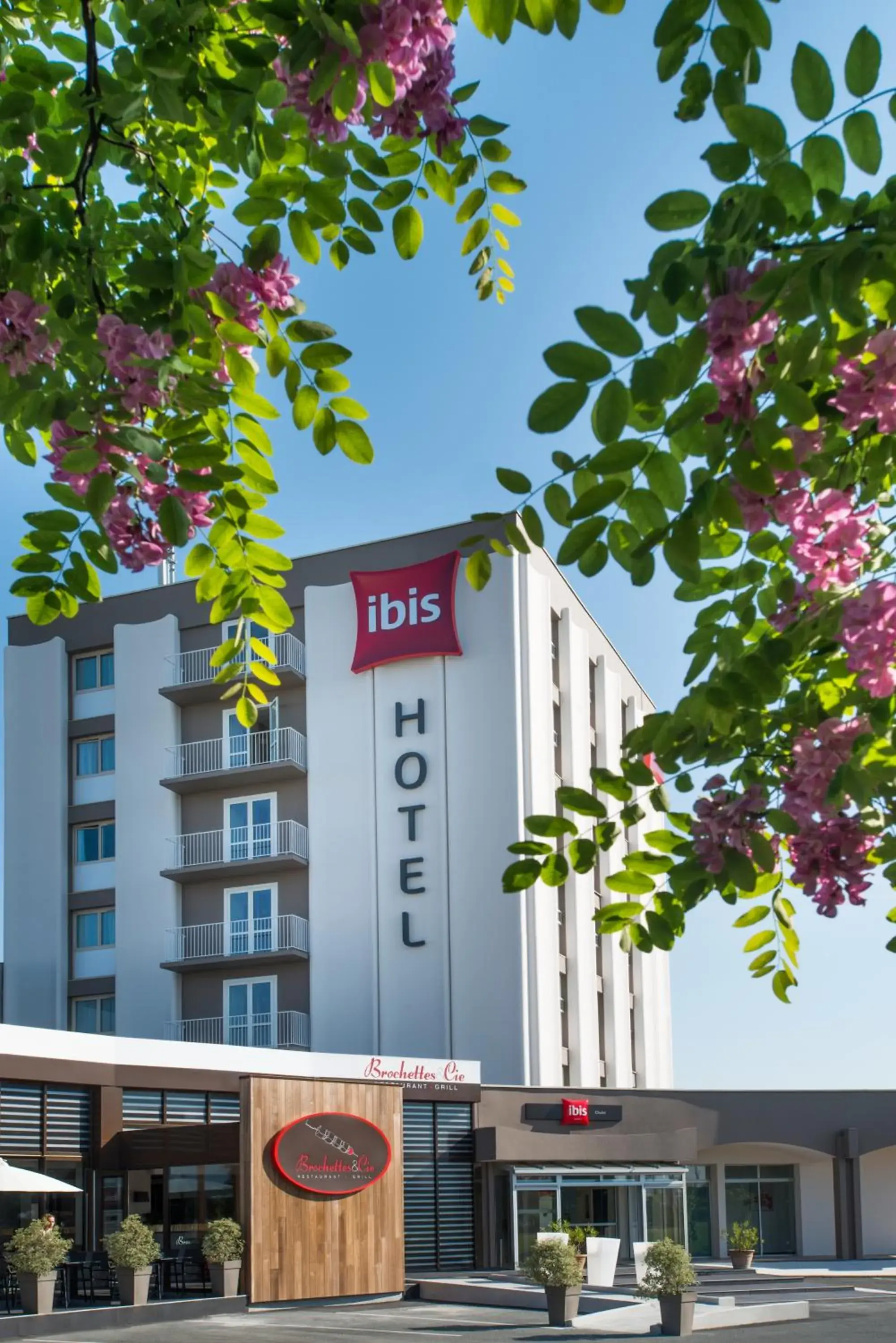 Property building in ibis Cholet Property building in ibis Cholet
